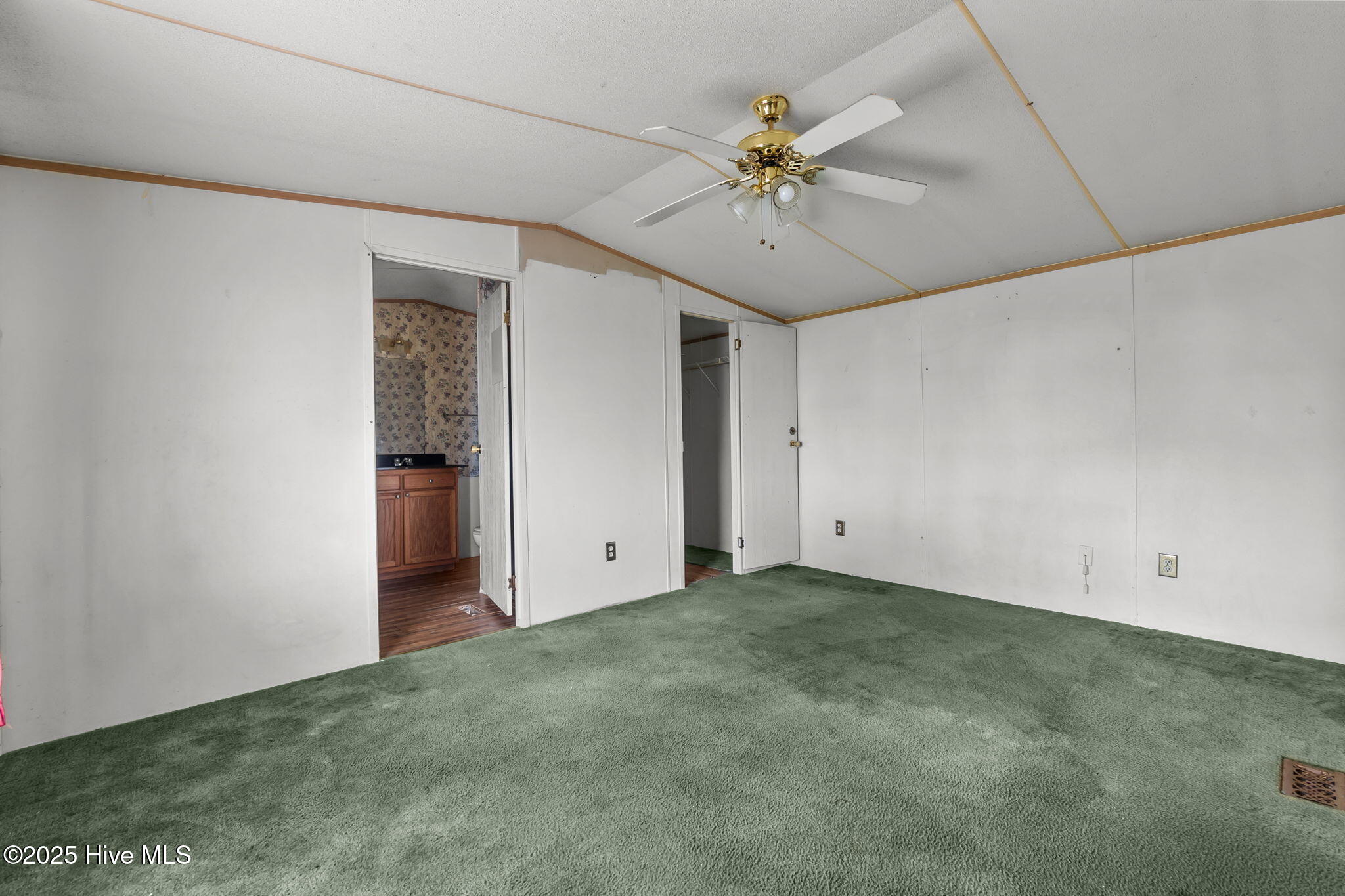 38-web-or-mls-WCR07214