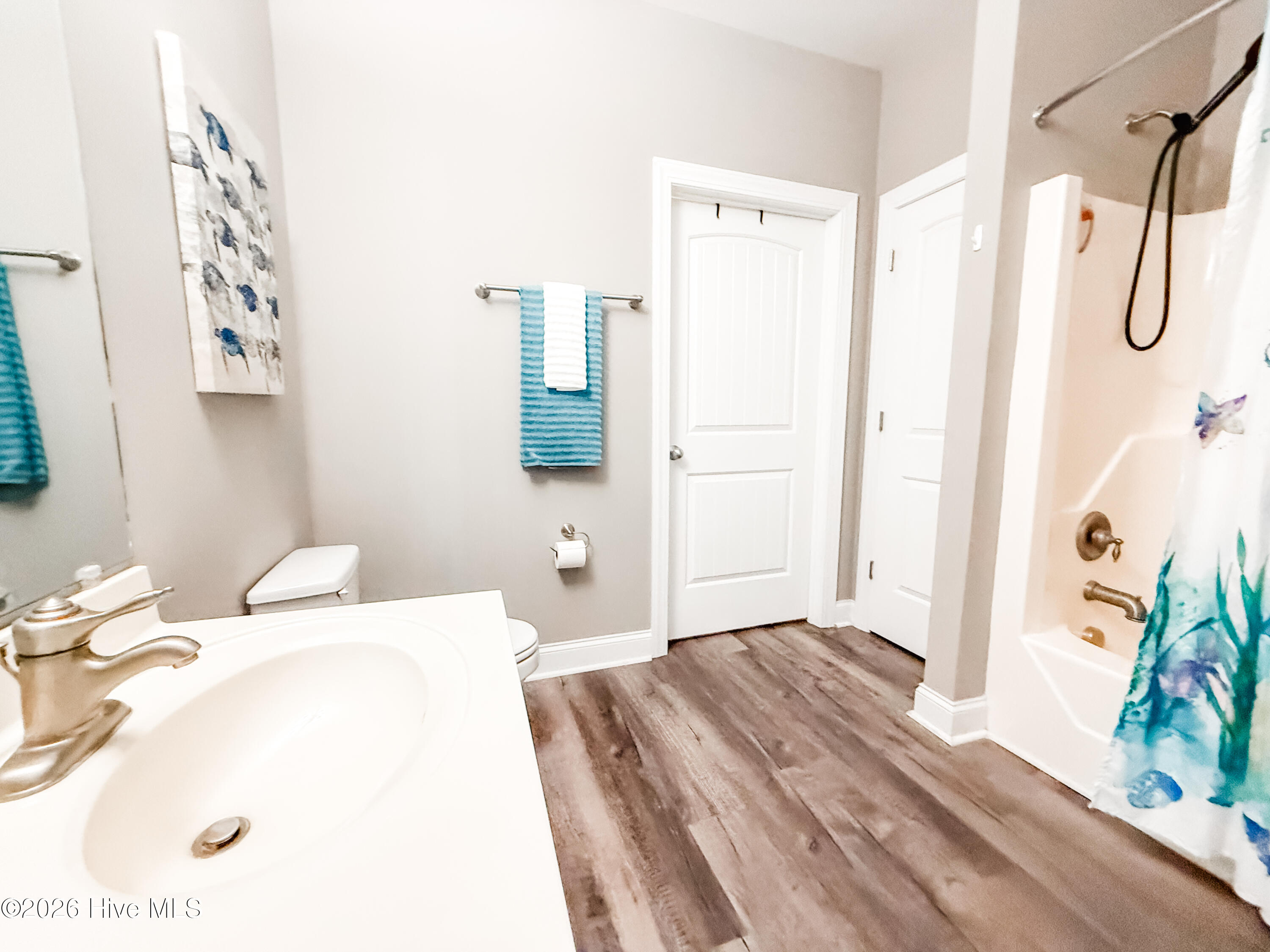 100554593 | Photo 25