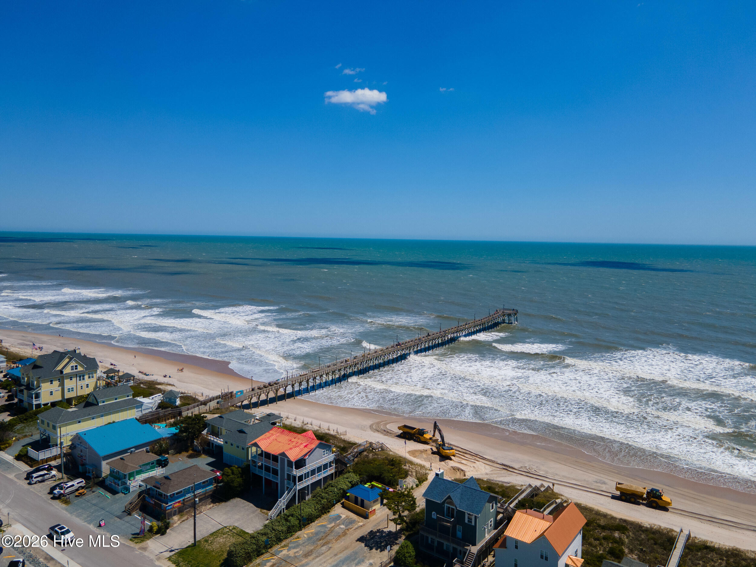 100569136 | Photo 42