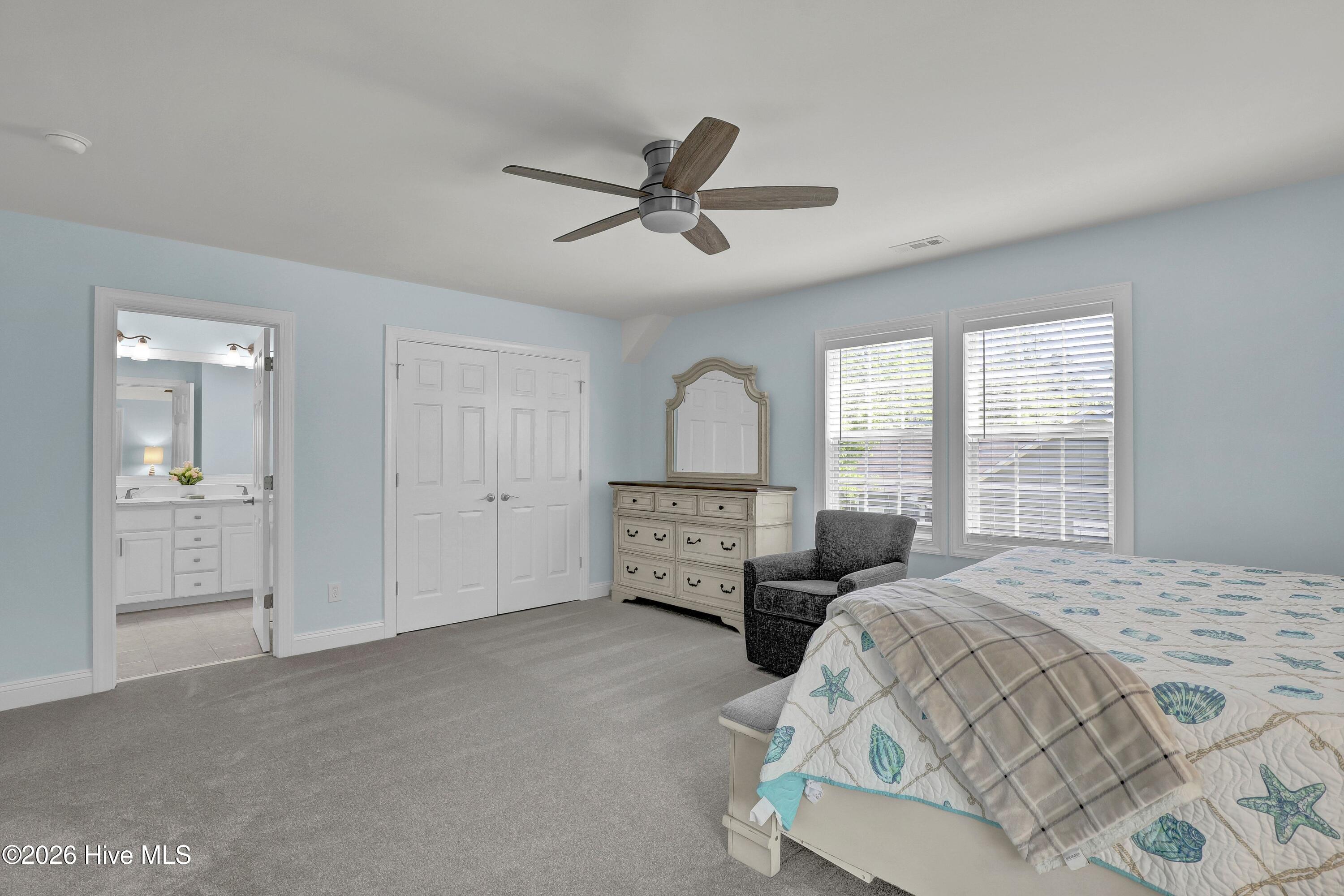 100567806 | Photo 40