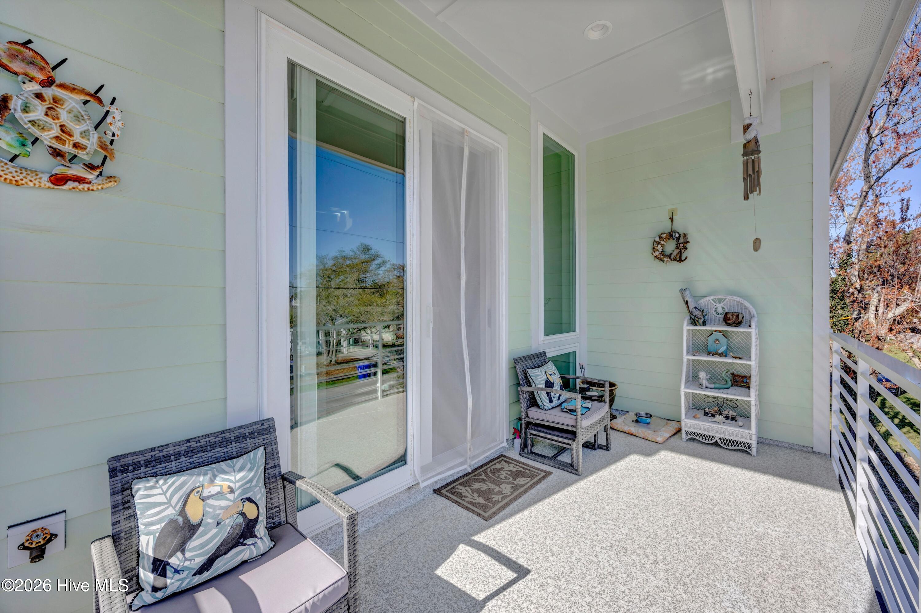 100561235 | Photo 21