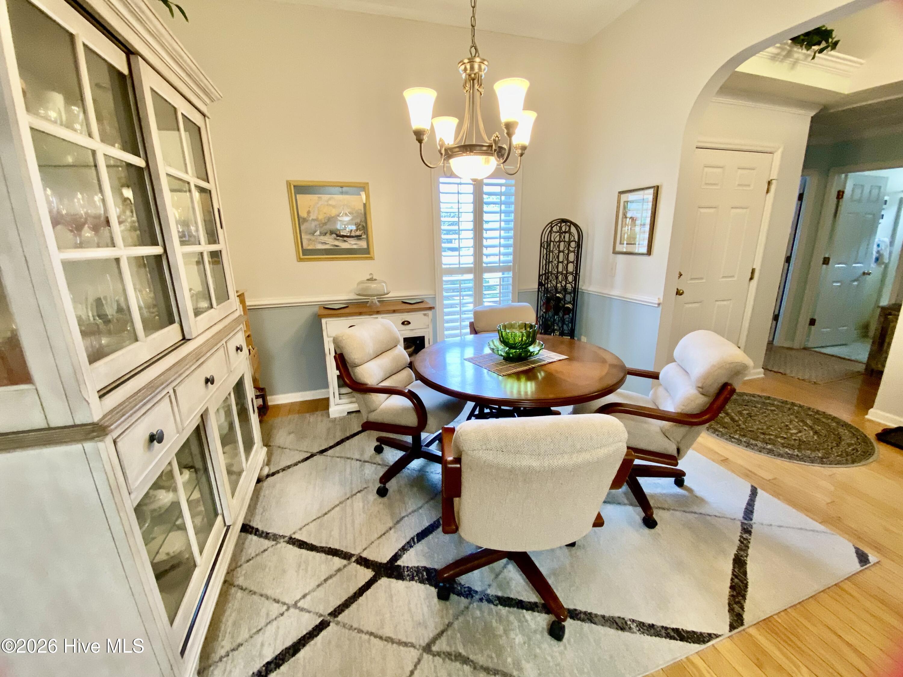 100555896 | Photo 16