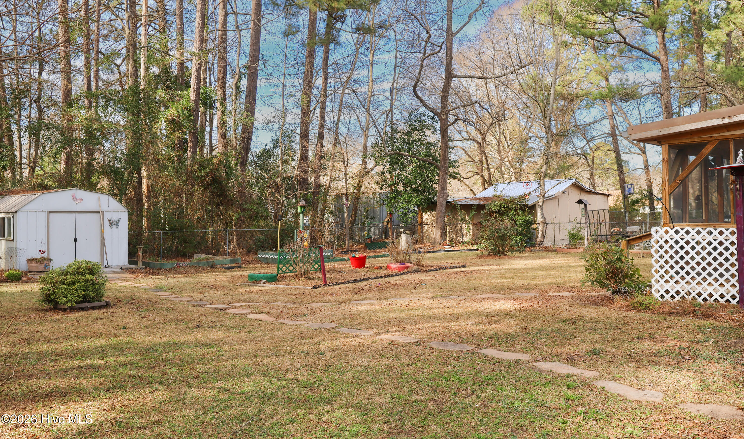 100550161 | Photo 23