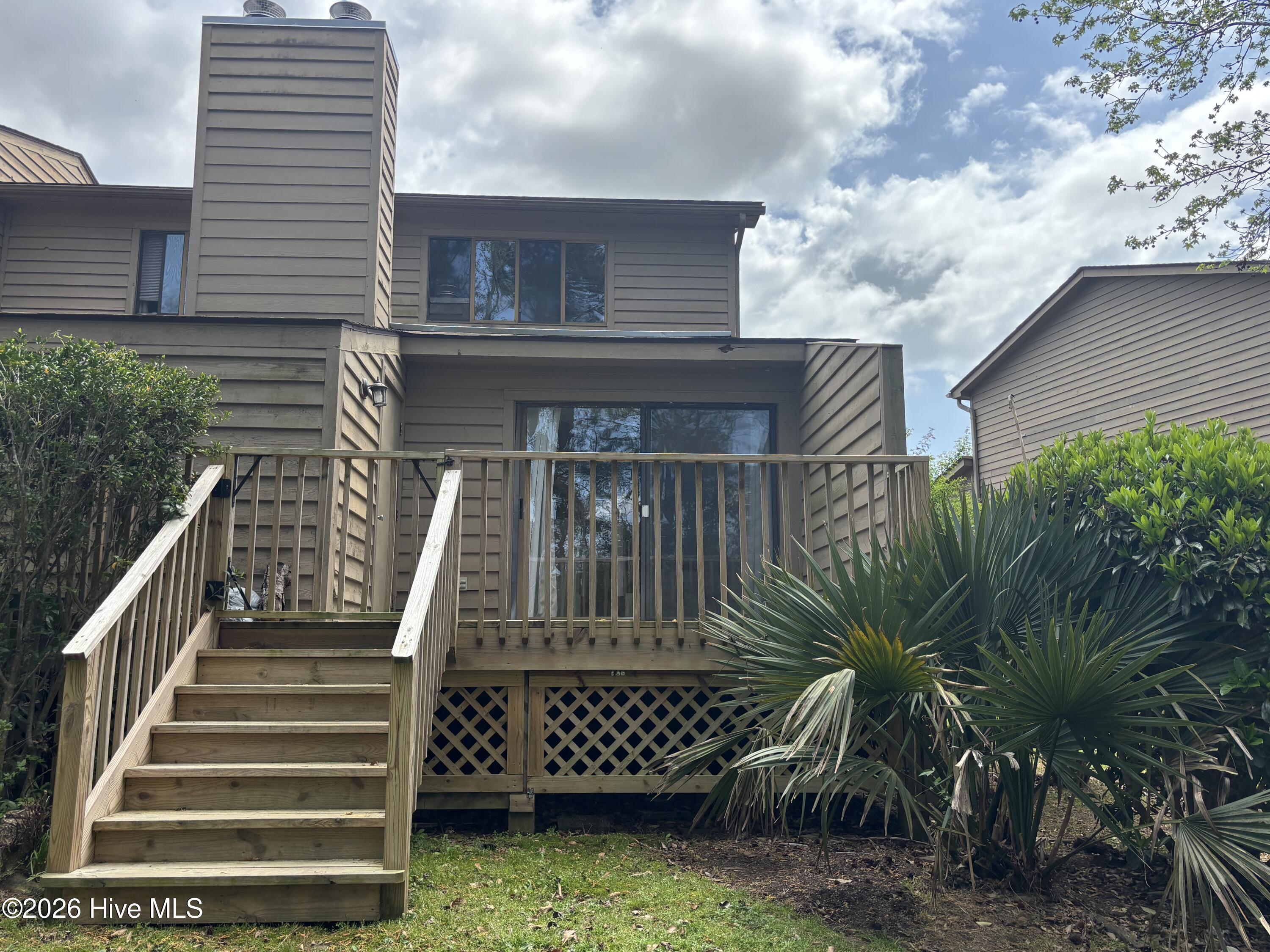 100563769 | Photo 17