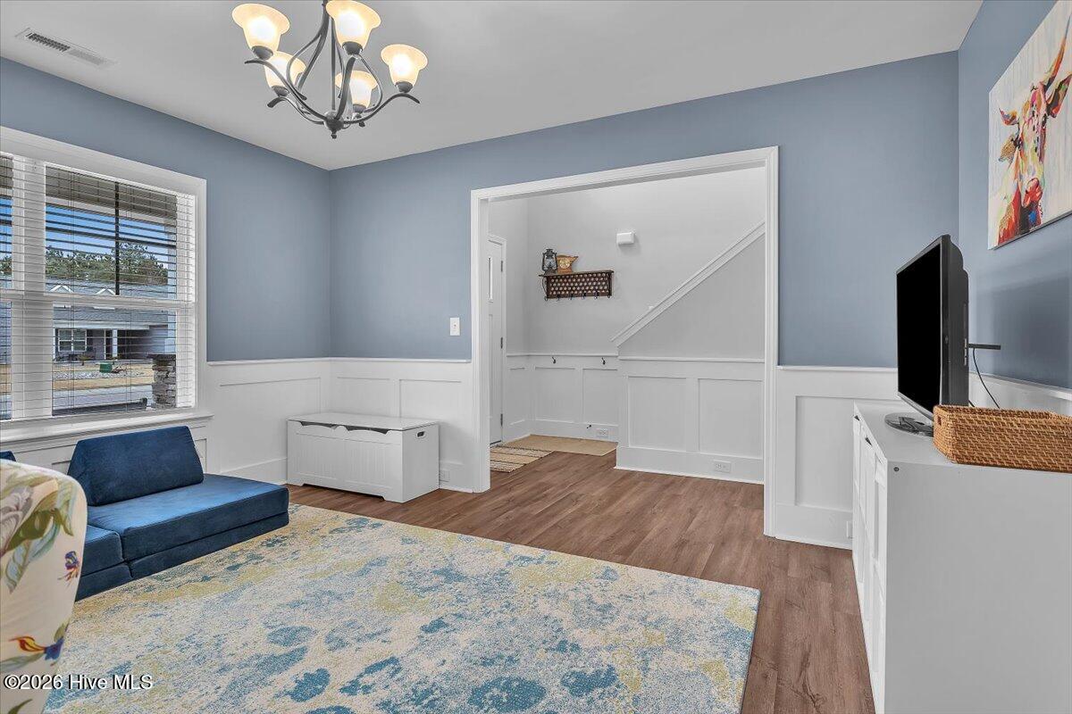 100558740 | Photo 10