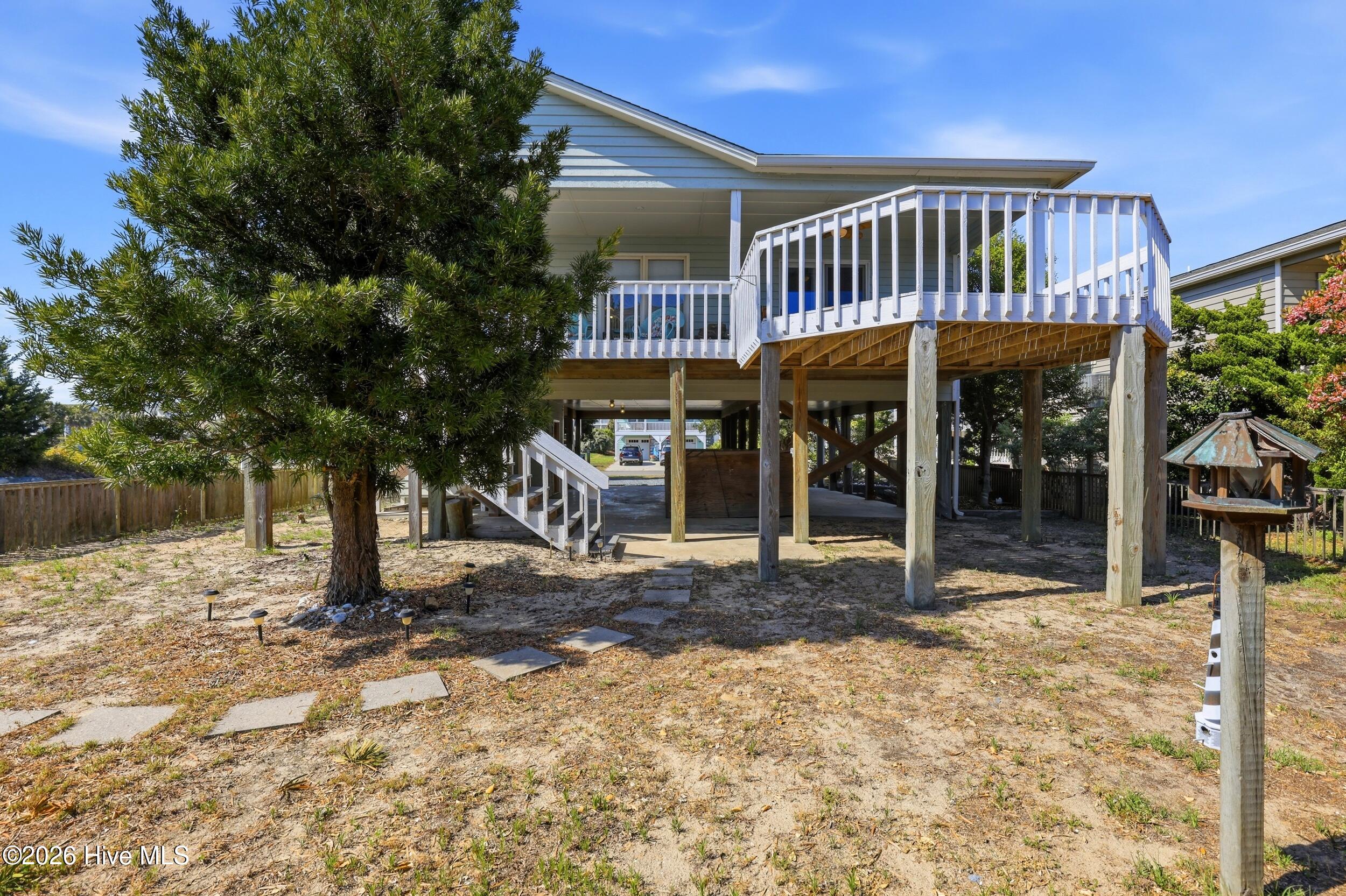 100565033 | Photo 30