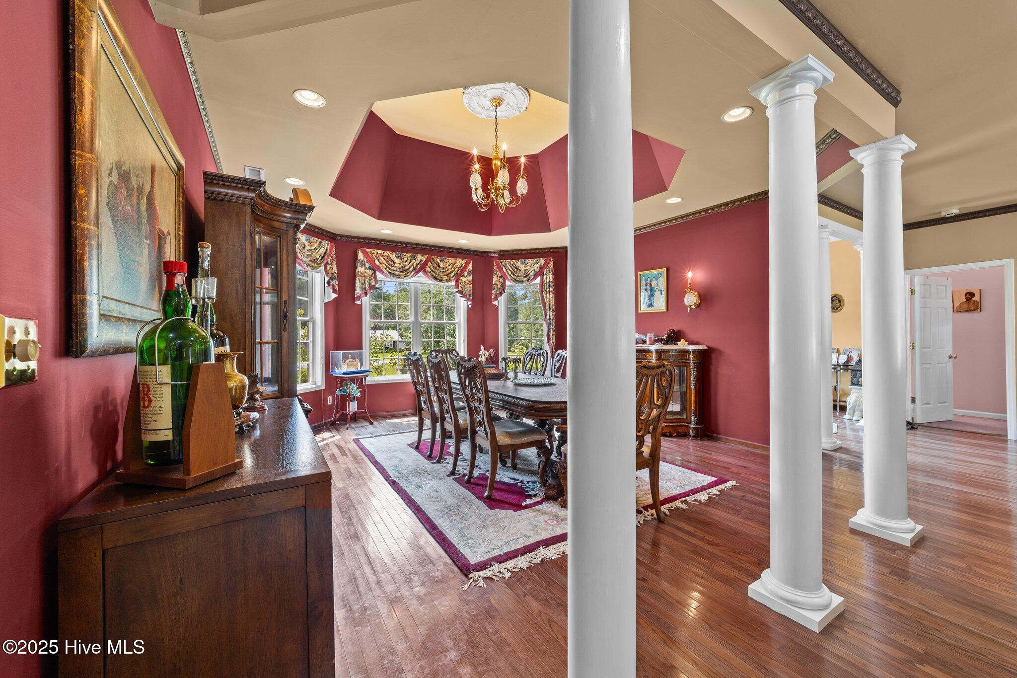 100513864 | Photo 23