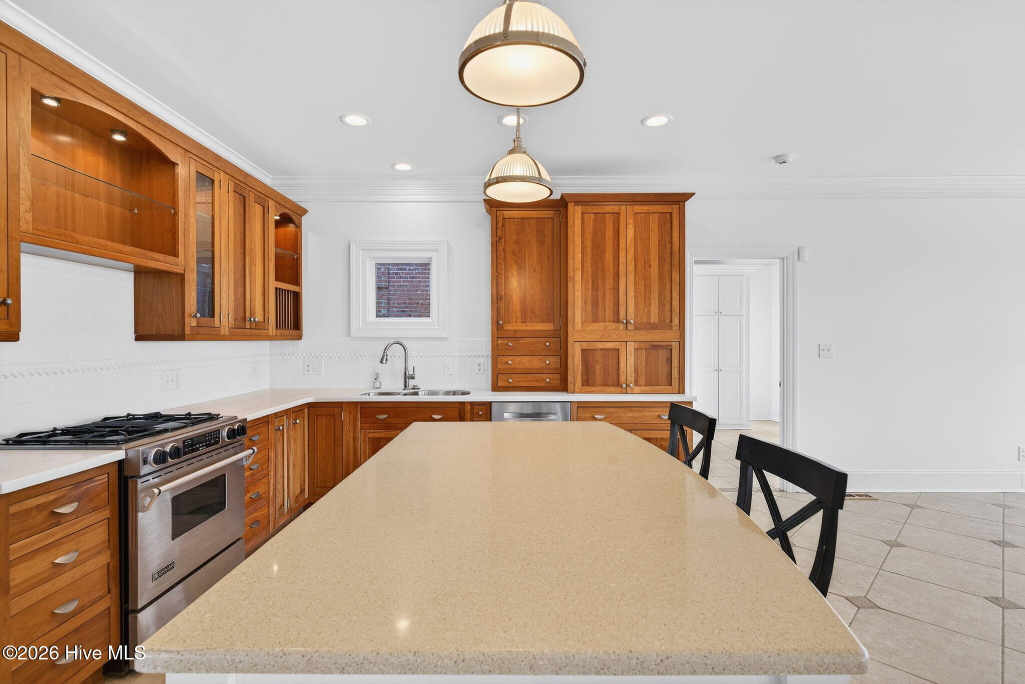 100555125 | Photo 17