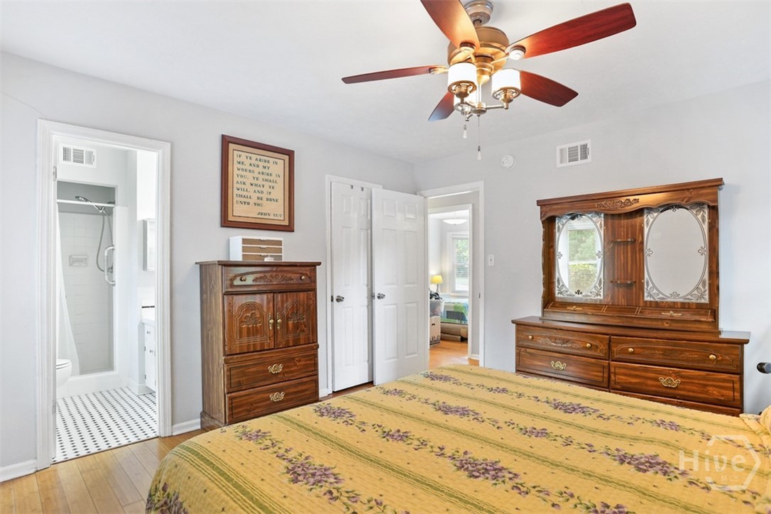 5 Prince Charles Court