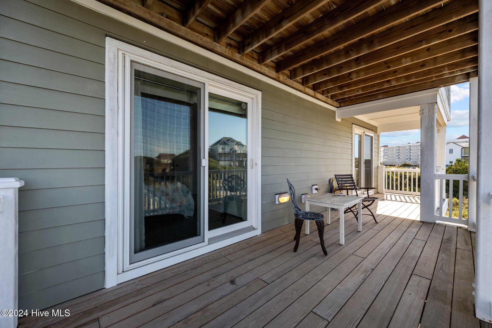 100474737 | Photo 28