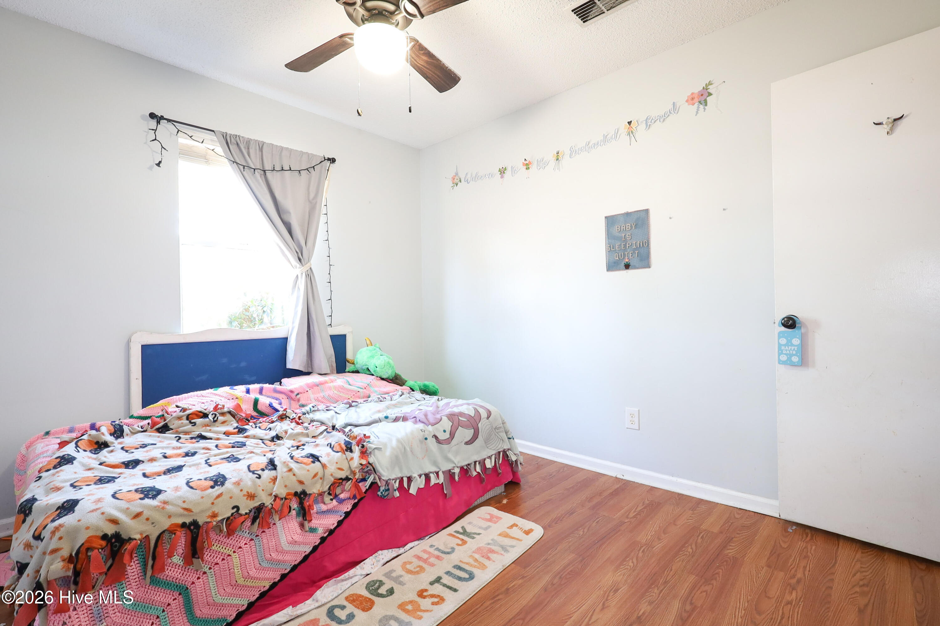 100552596 | Photo 27