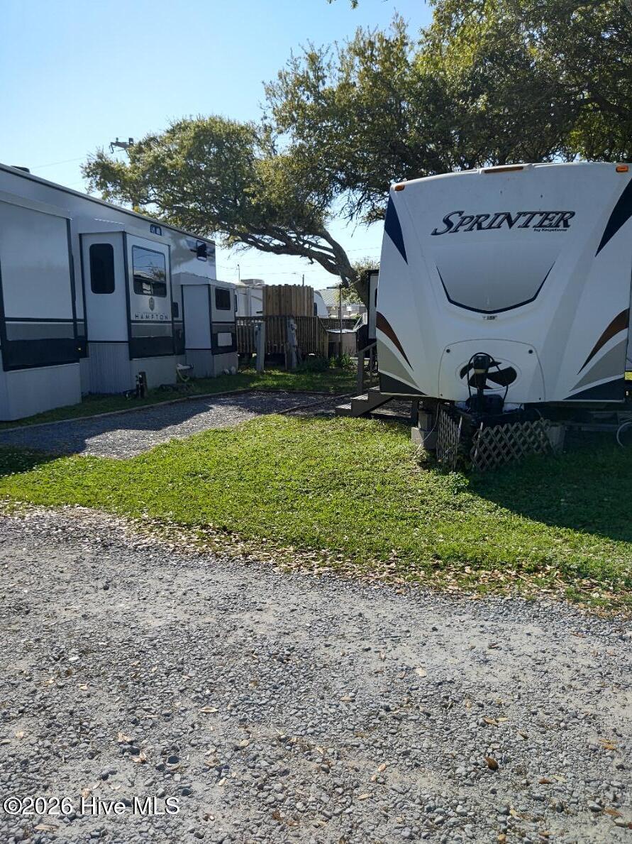 100567863 | Photo 15