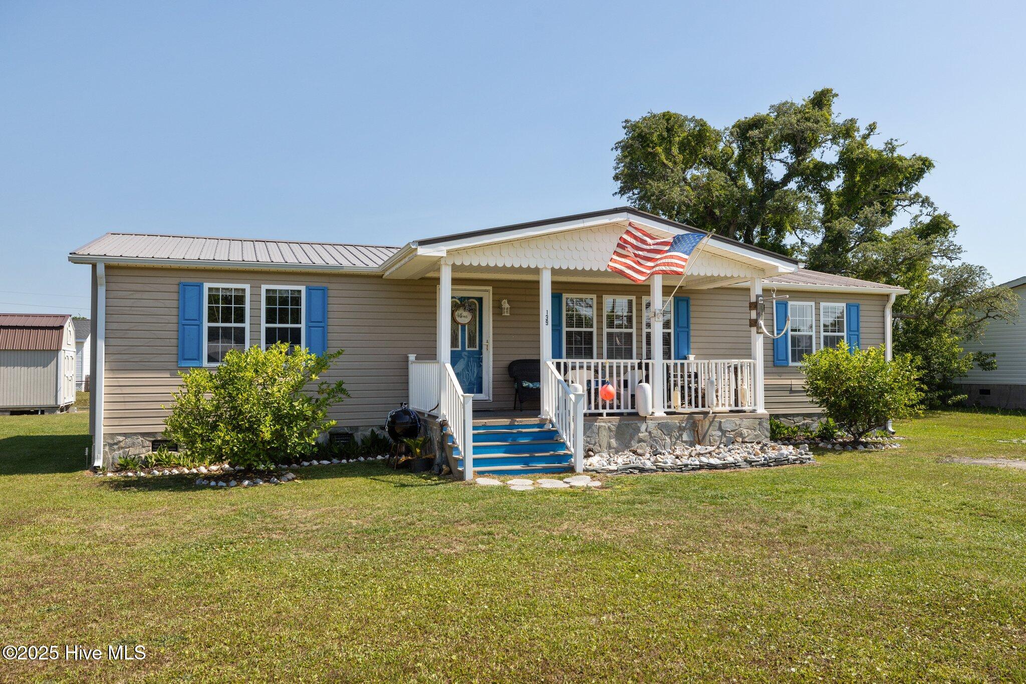139 Diamond City Drive, Harkers Island, NC, 28531