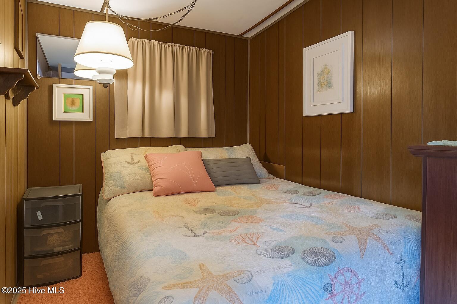 100516366 | Photo 24