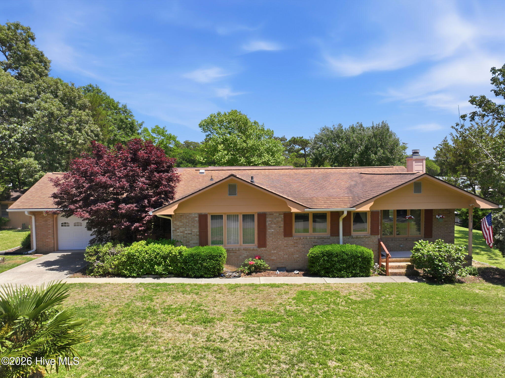 319 Holly Lane,Newport