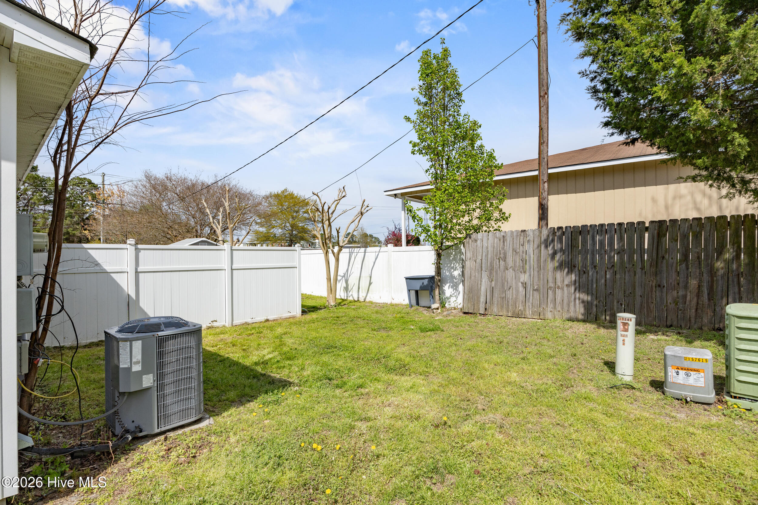 100552450 | Photo 29