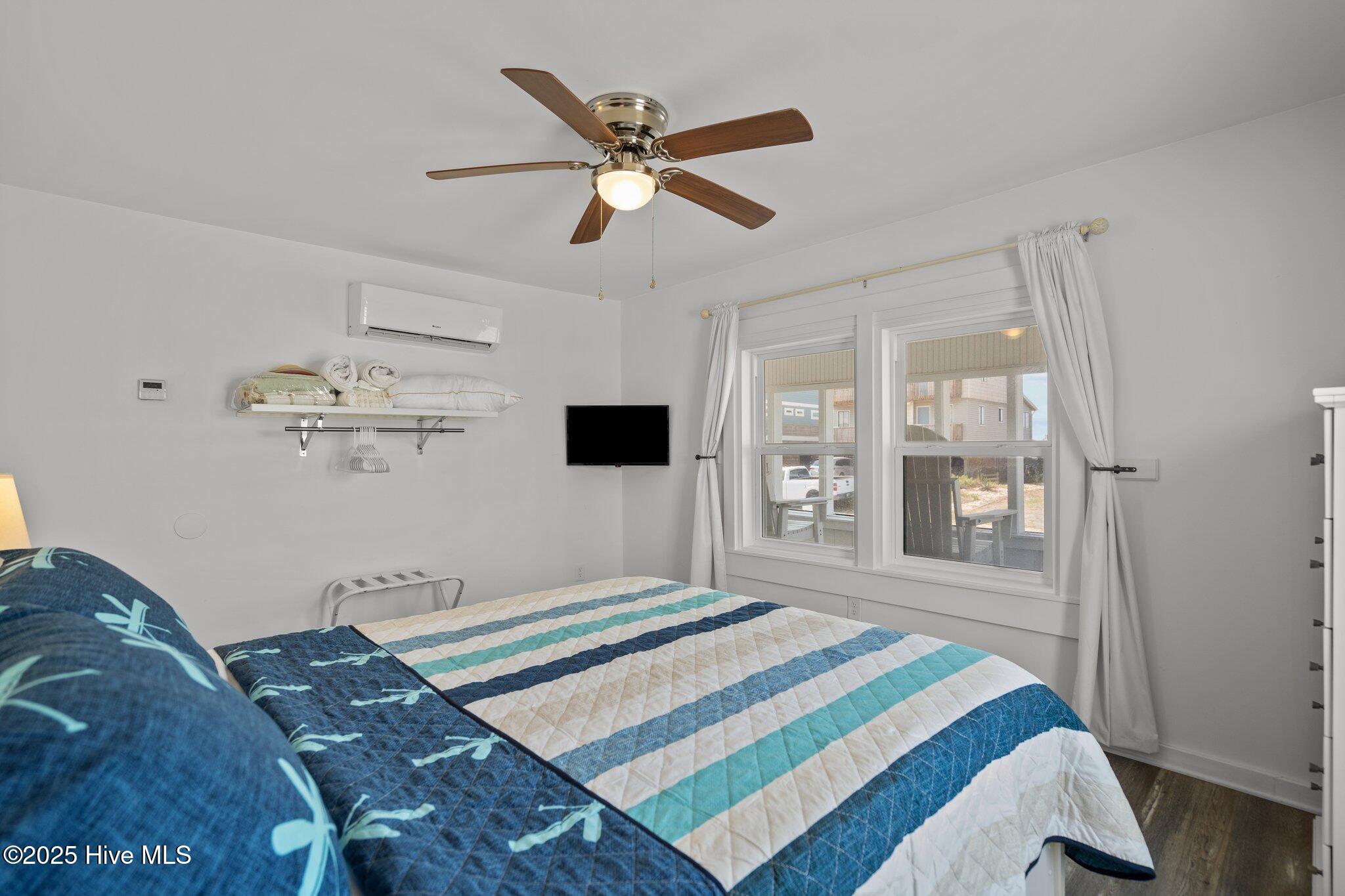 100537194 | Photo 85