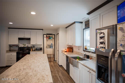 100552242 | Photo 19