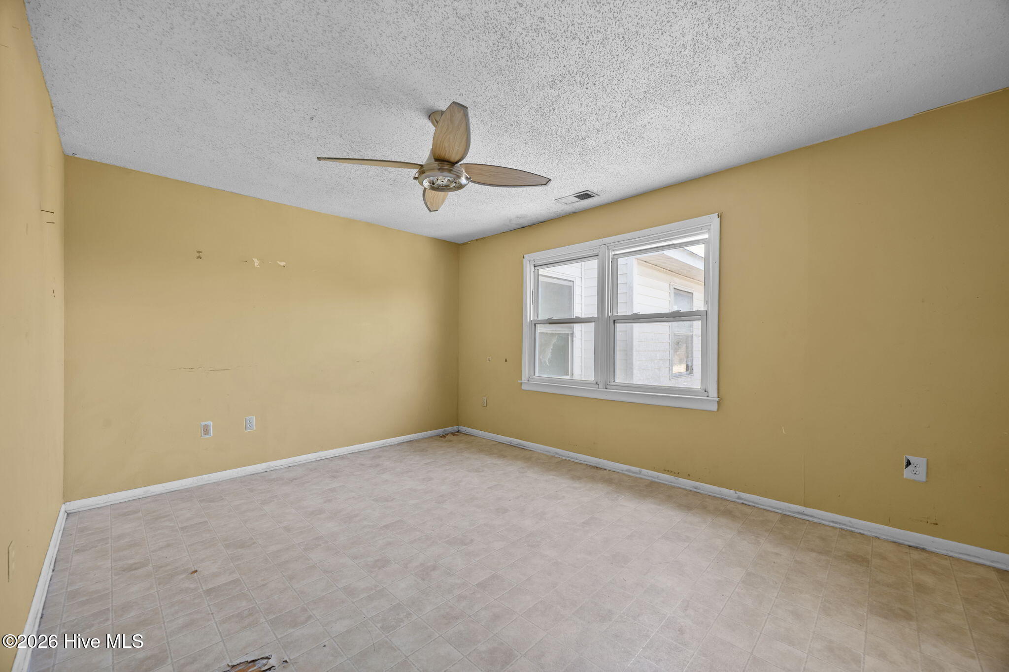 2501 Avery Street,Morehead City