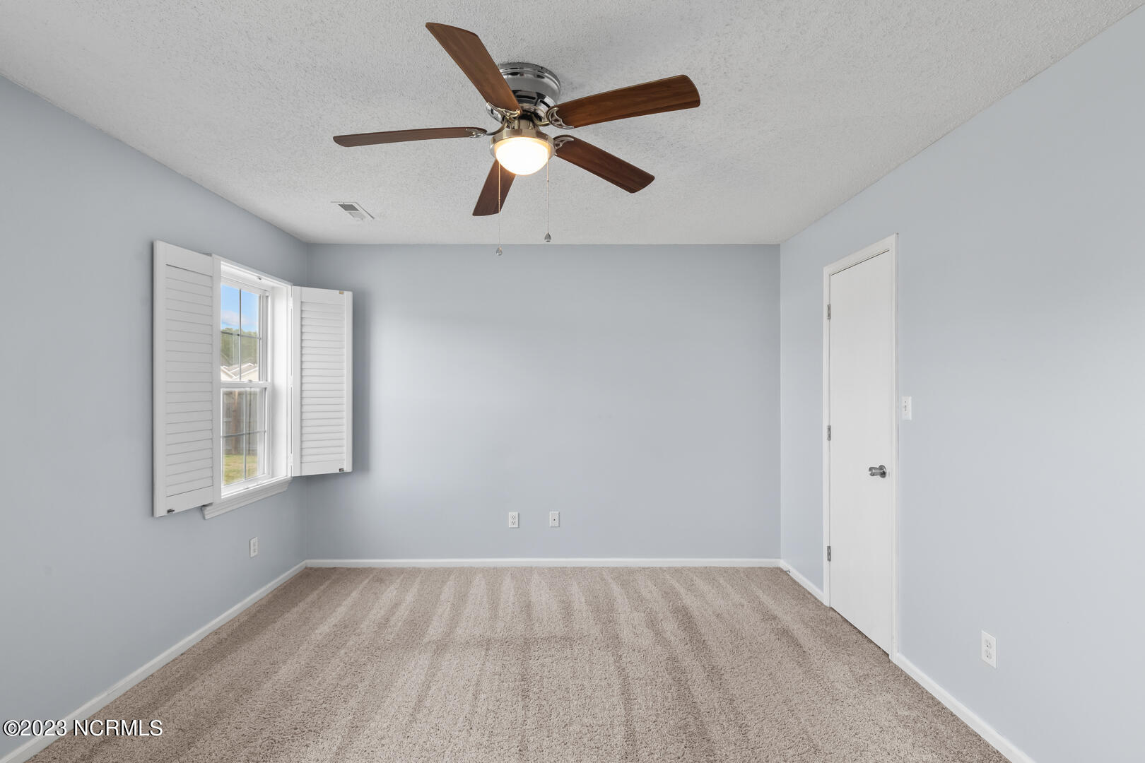 100542320 | Photo 27