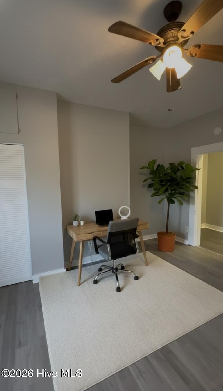 100555801 | Photo 31