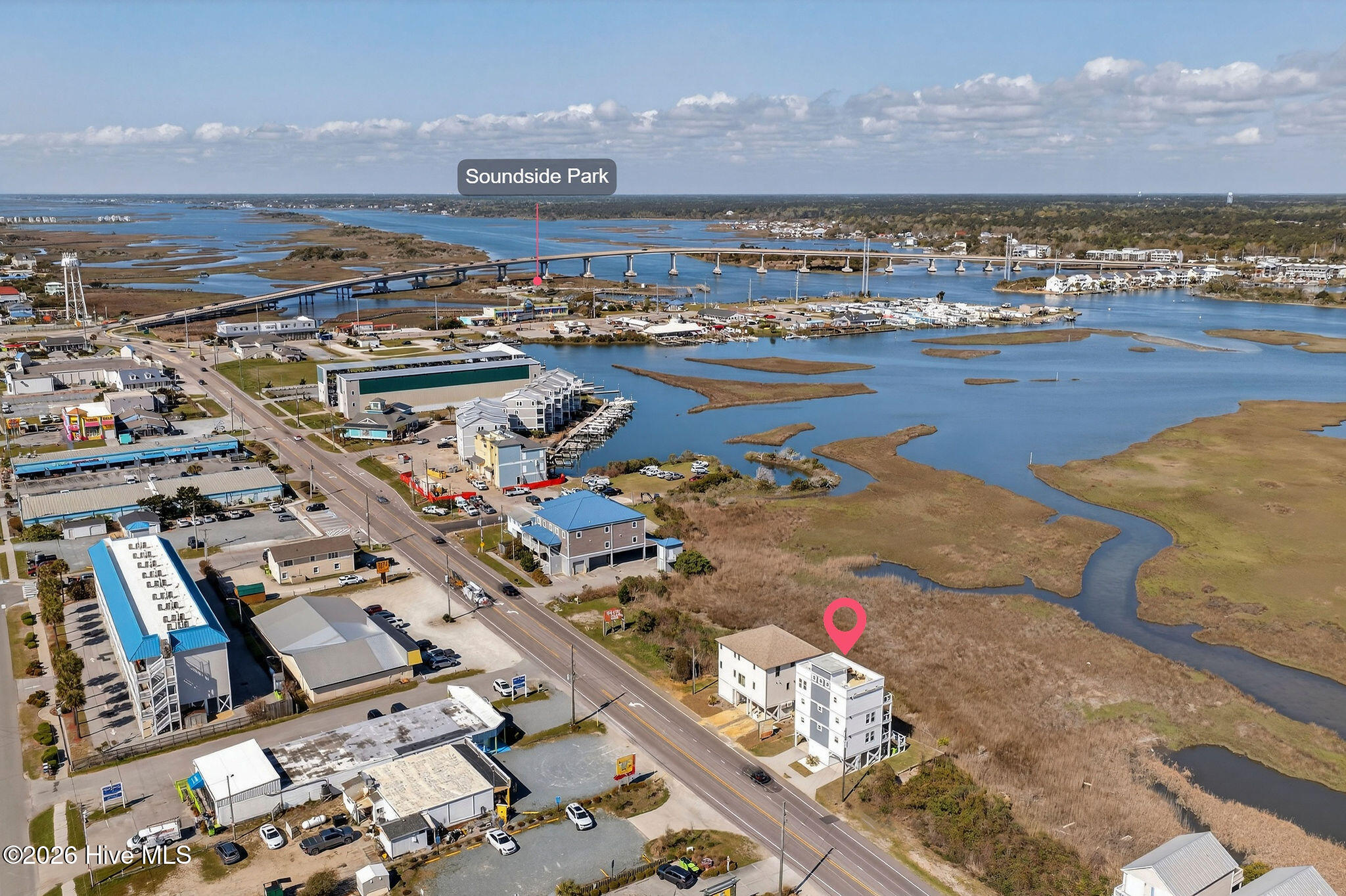 100565541 | Photo 71