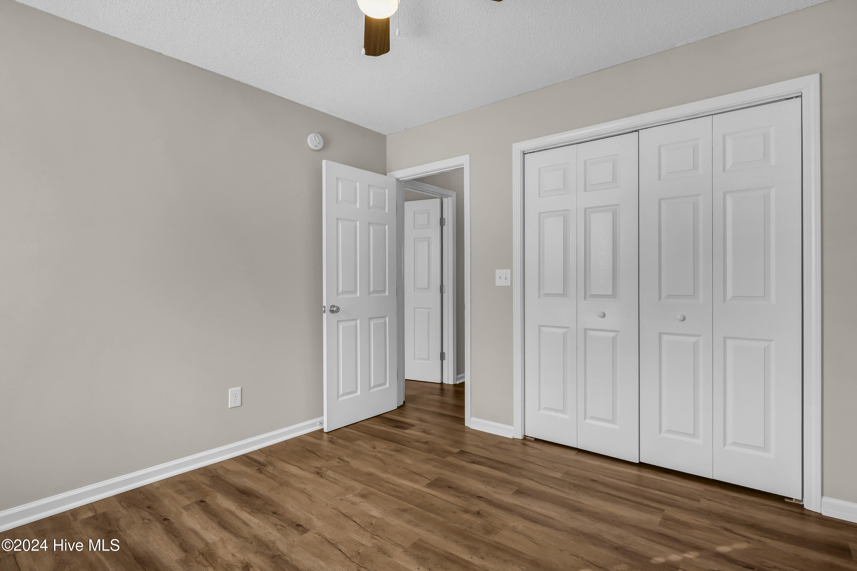 100565199 | Photo 20