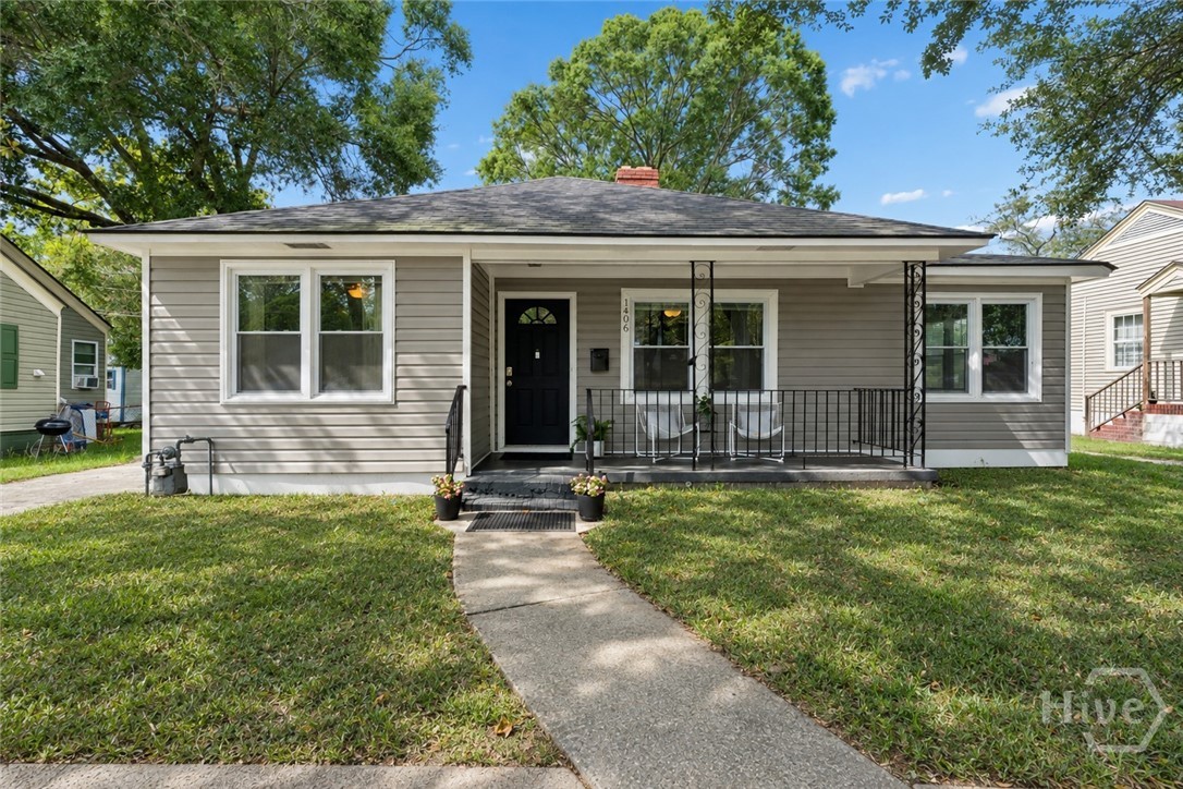Photo 1 of Single family home for sale at 1406 E 34th Street, Savannah, GA 31404 | MLS# SA360925 | Listing updated on 2026-10-01
