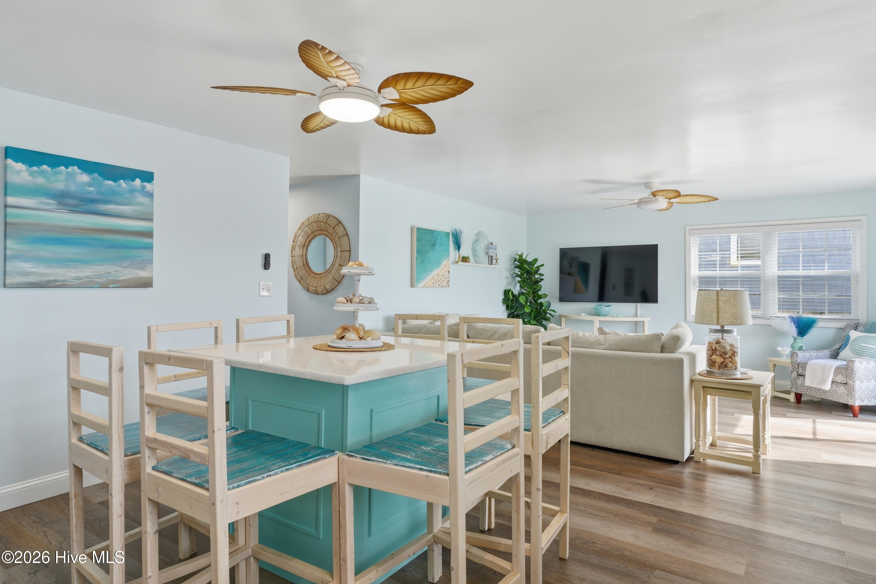 100559140 | Photo 11