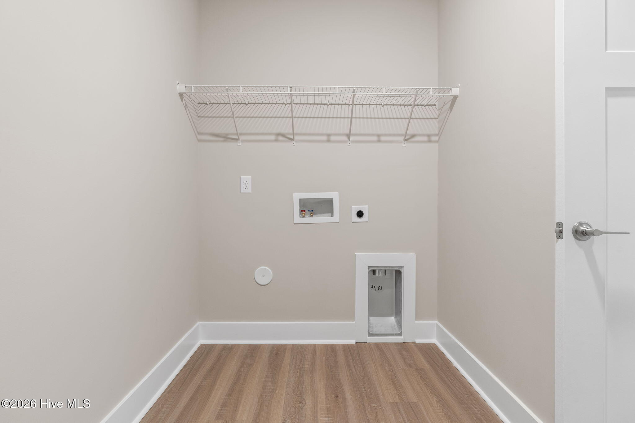 100537580 | Photo 22