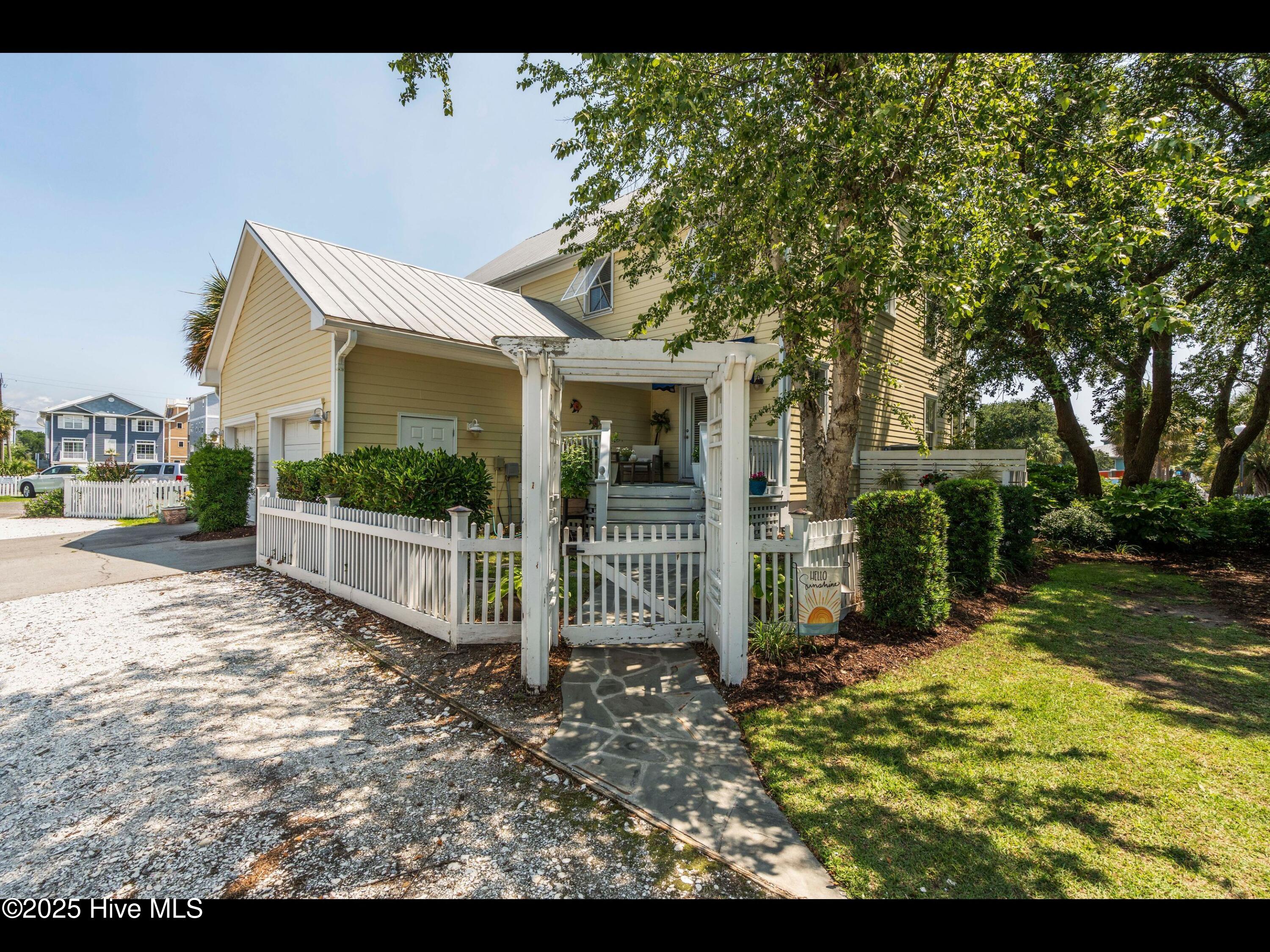 100511839 | Photo 17