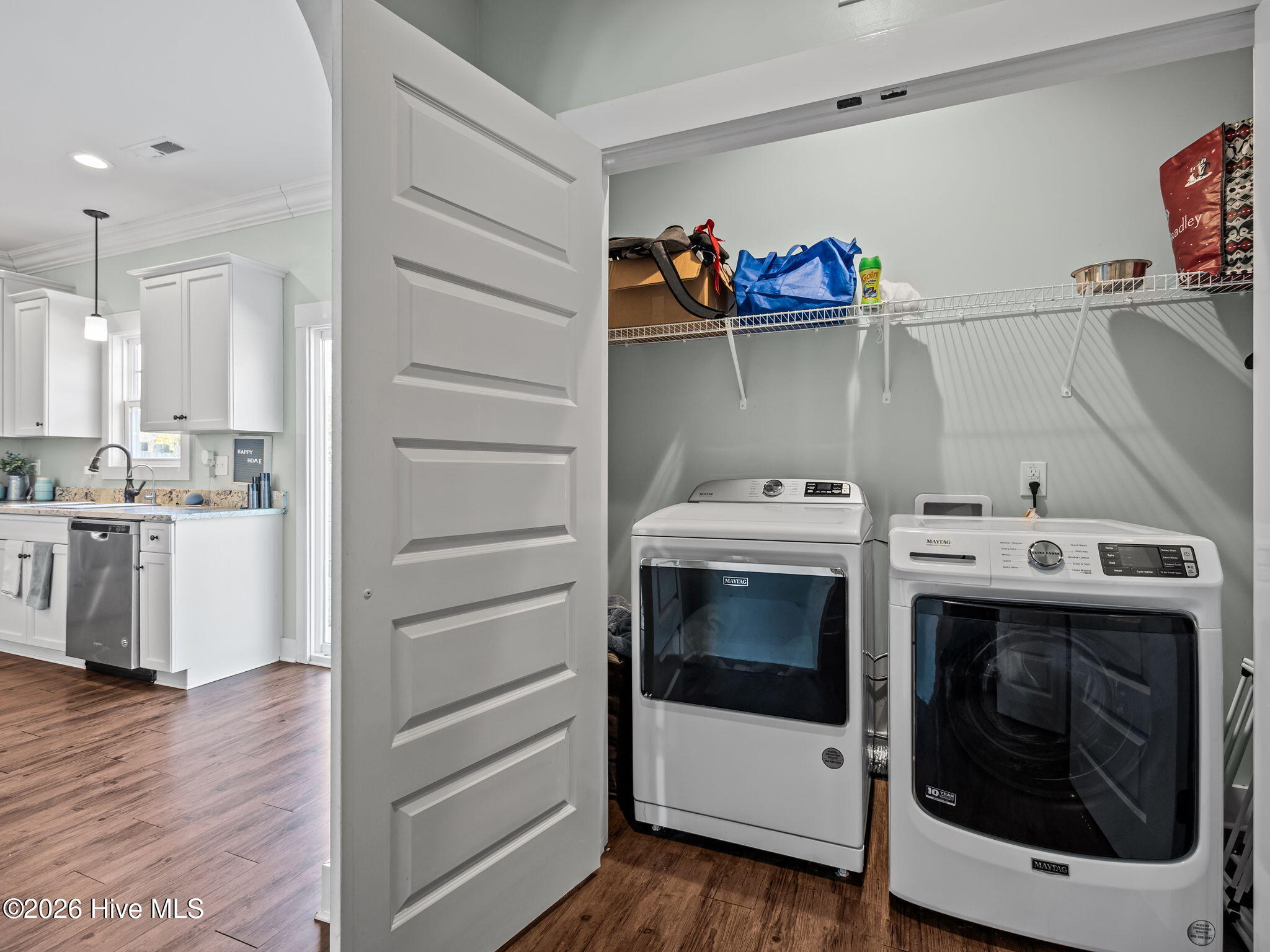 100553729 | Photo 21