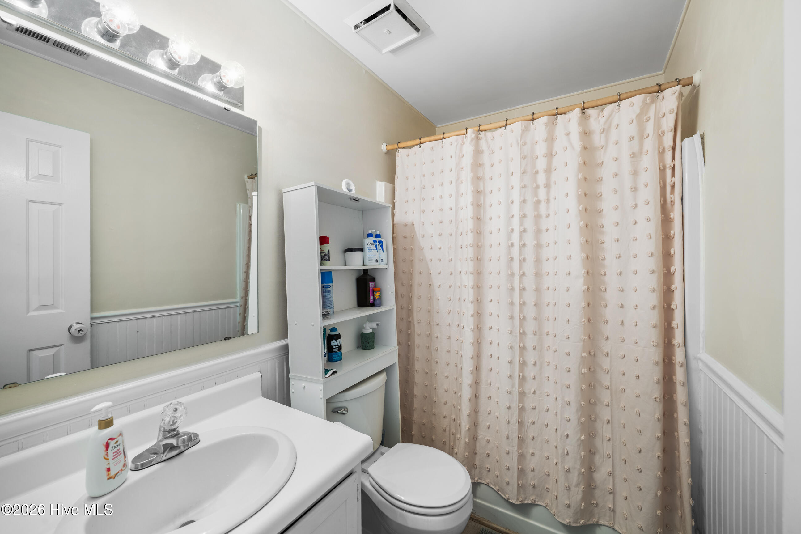 100566422 | Photo 20