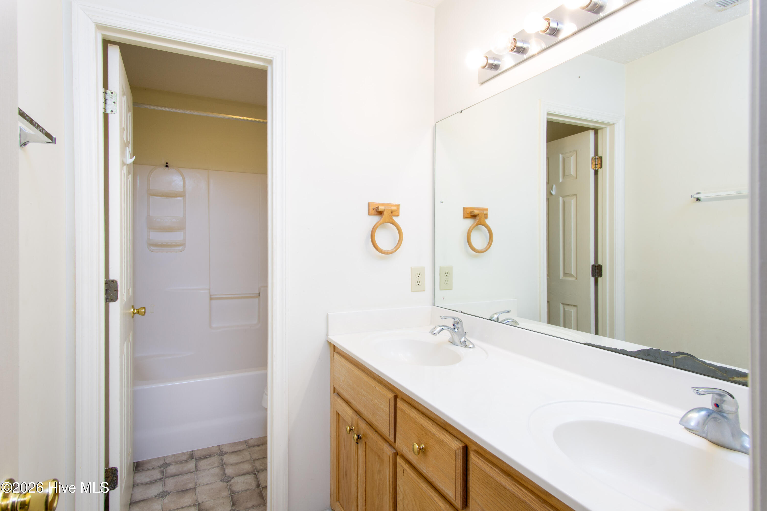 1010 Locust Court,Havelock