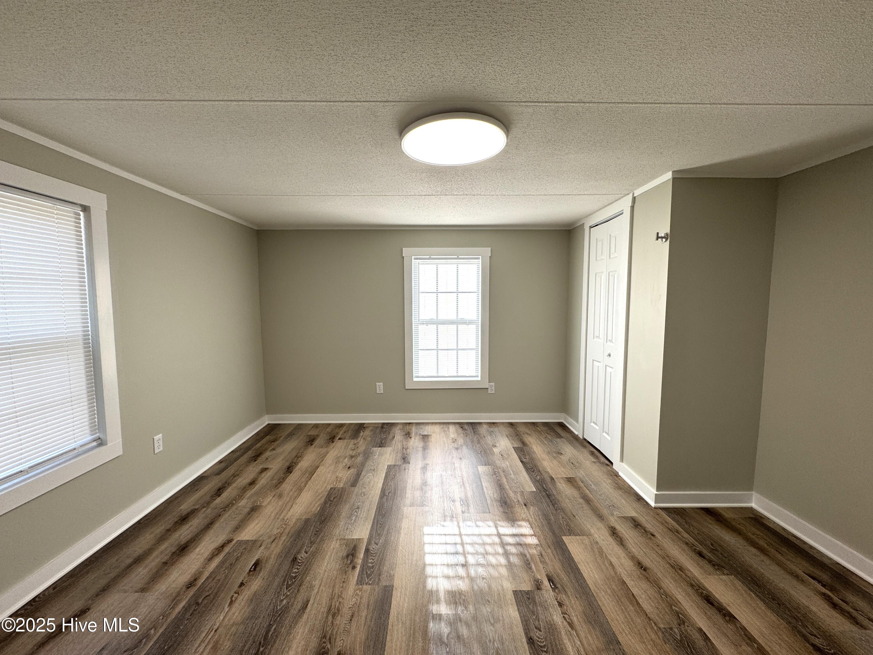 100545185 | Photo 19