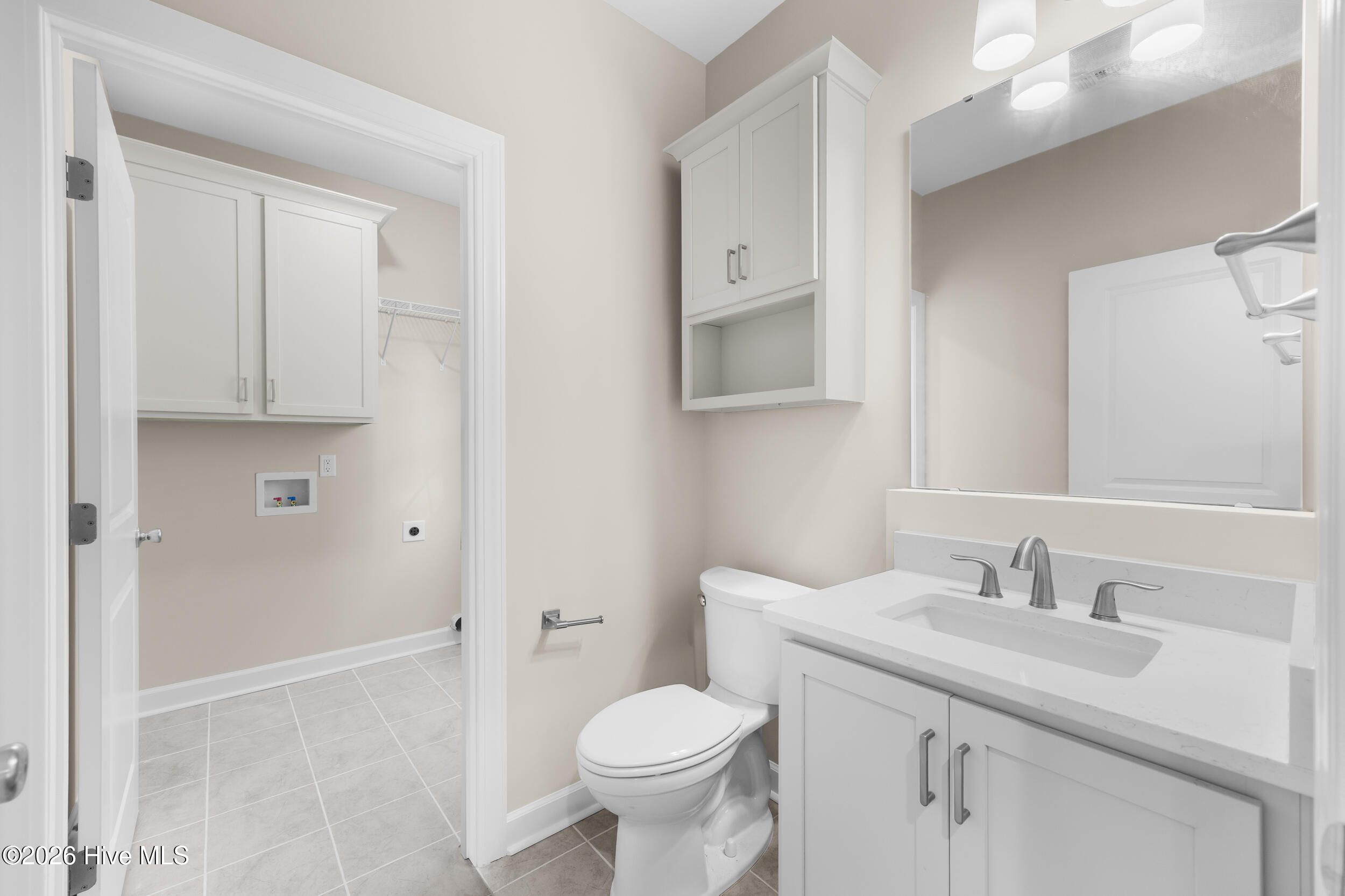 100545862 | Photo 20