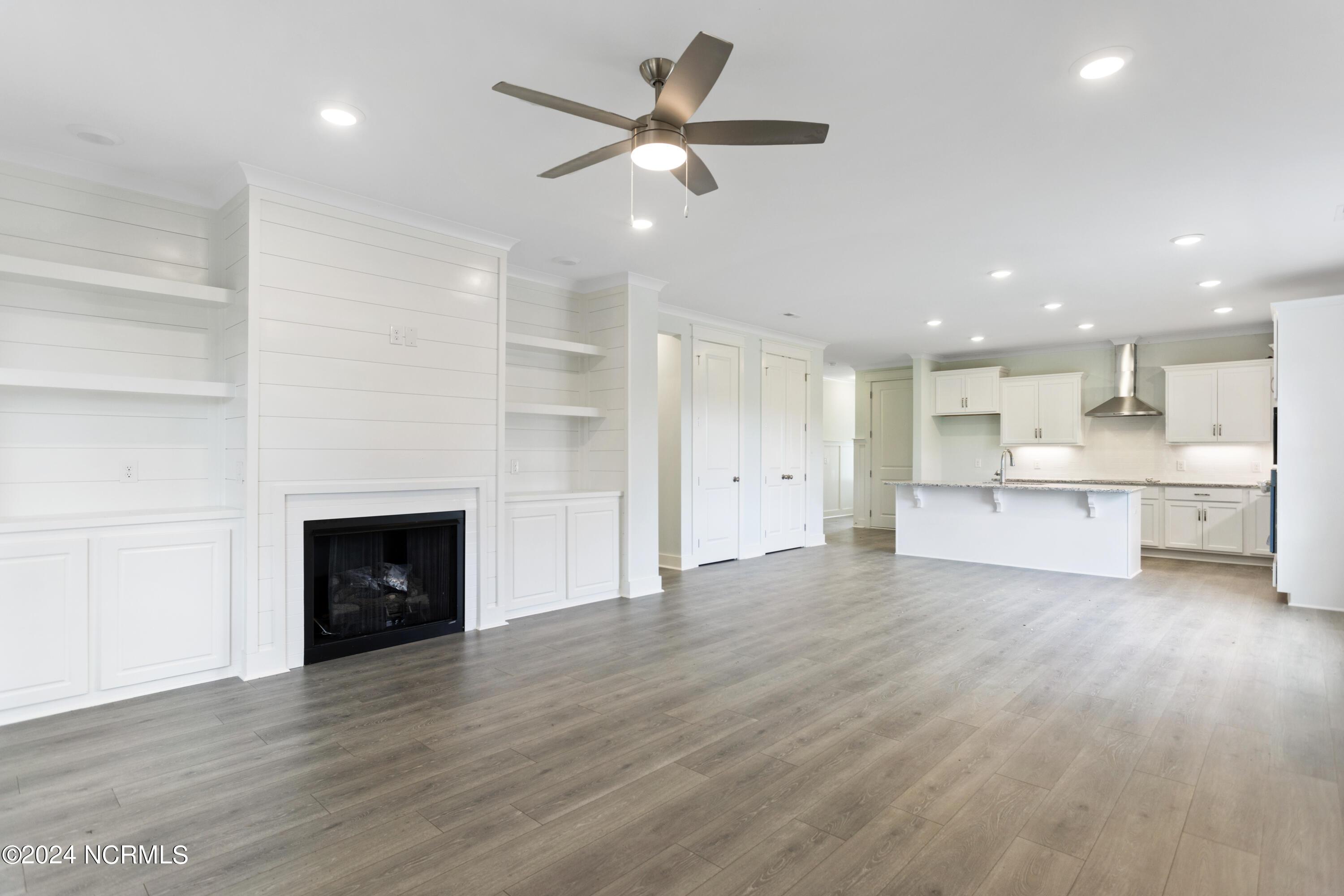 100543497 | Photo 14