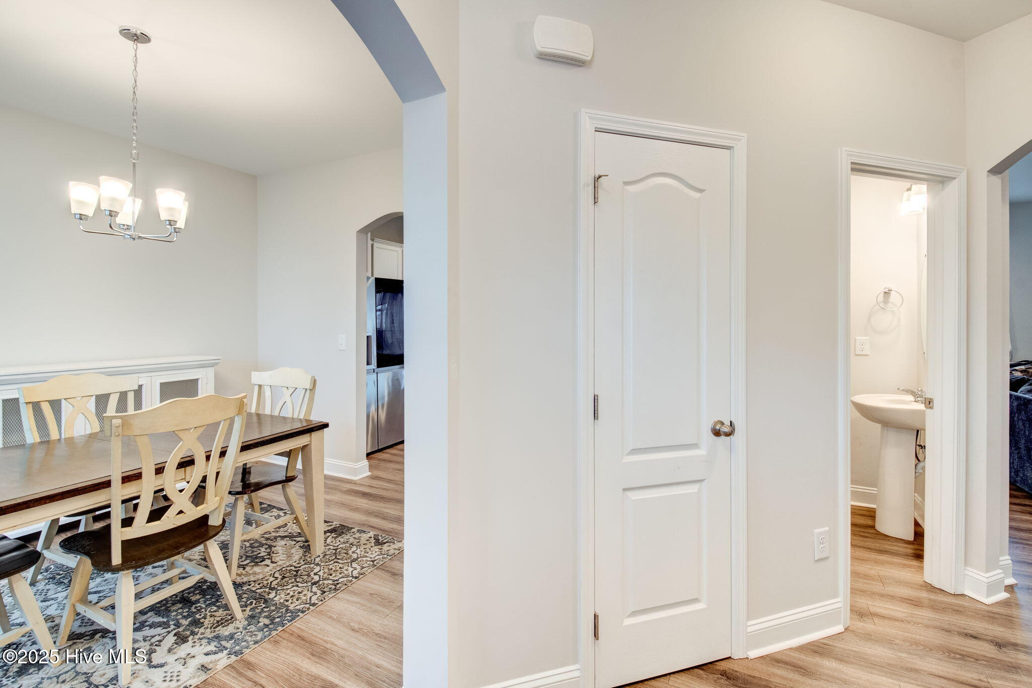 100535220 | Photo 13