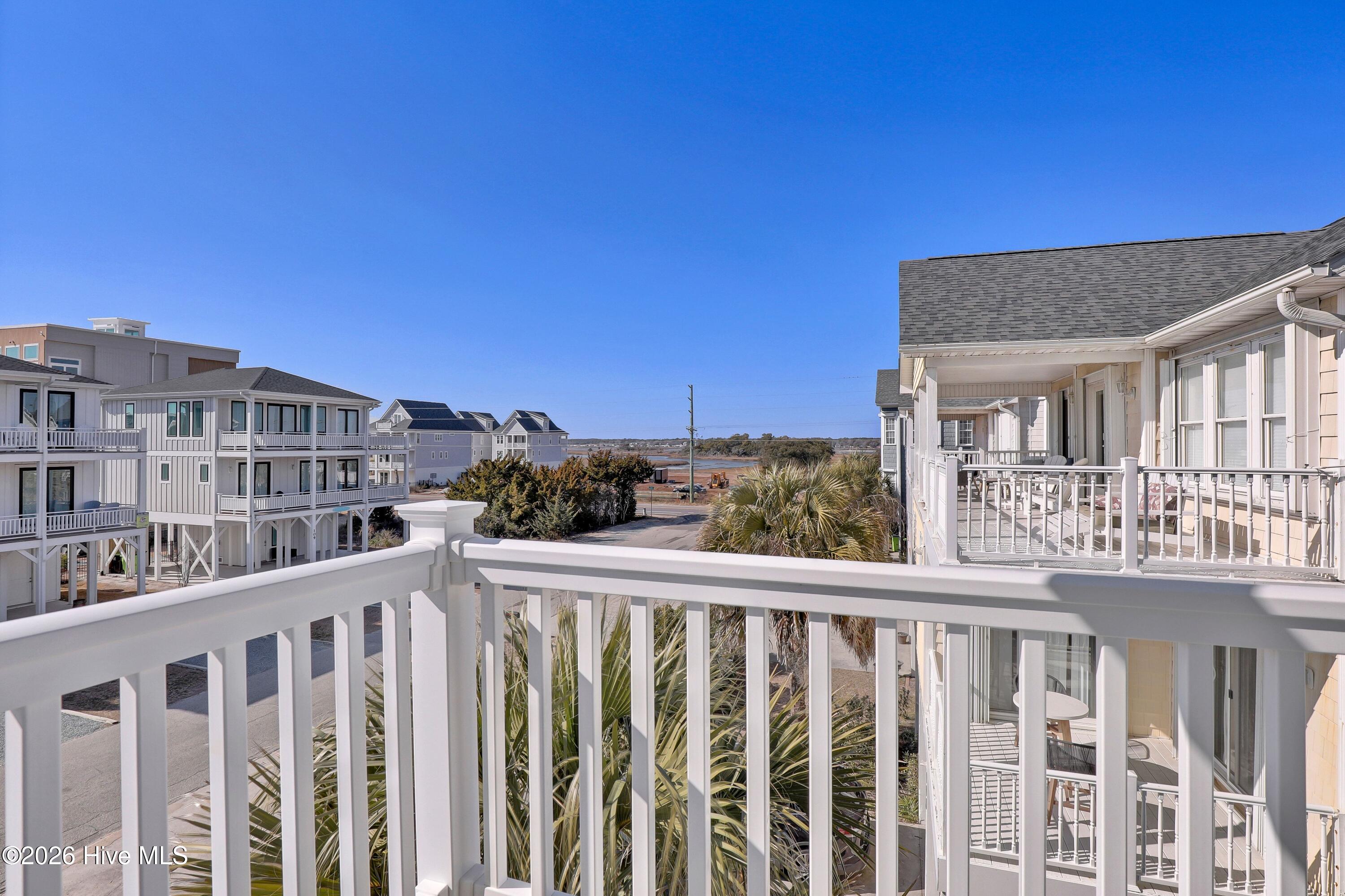 100554934 | Photo 43