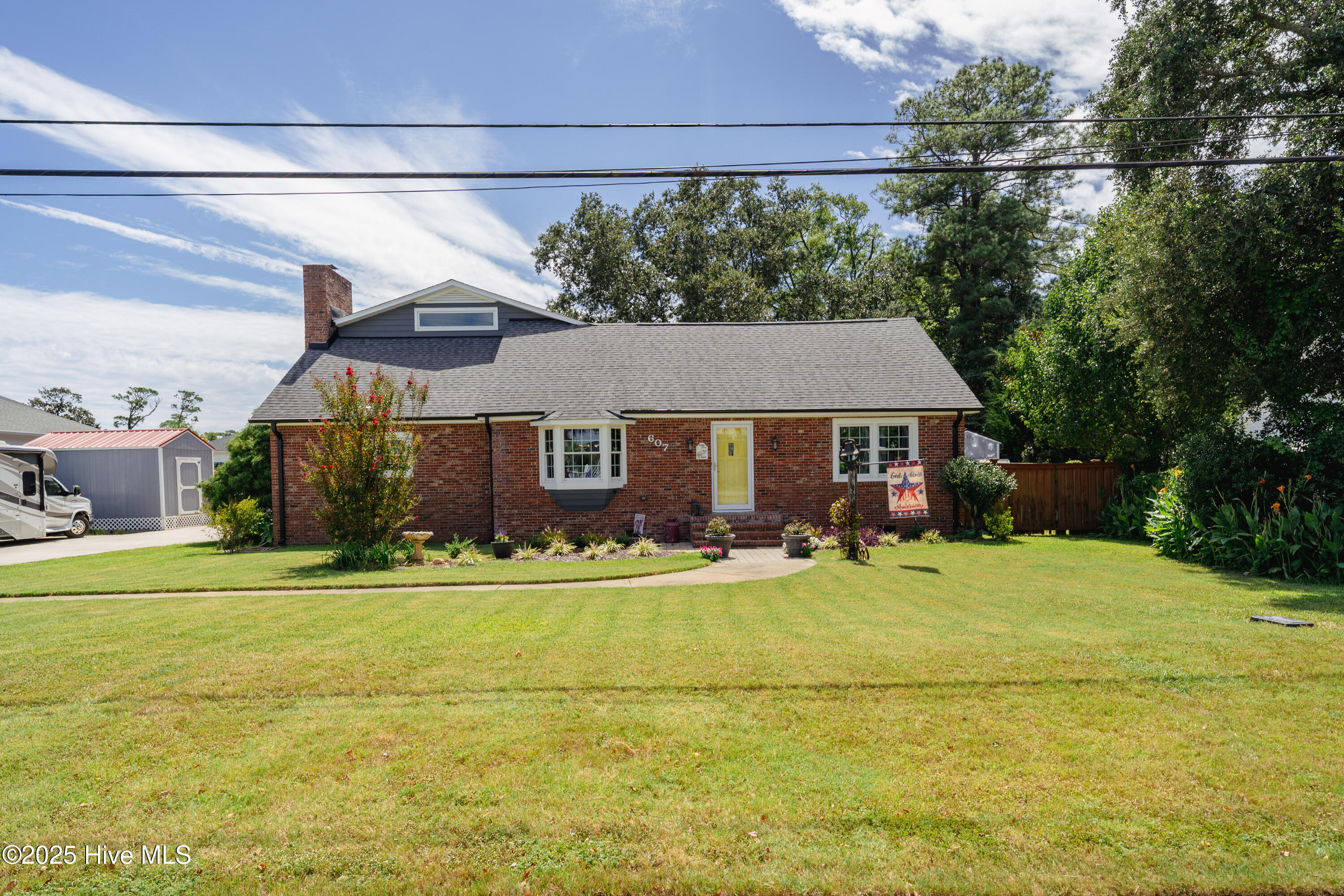 100531366 | Photo 73