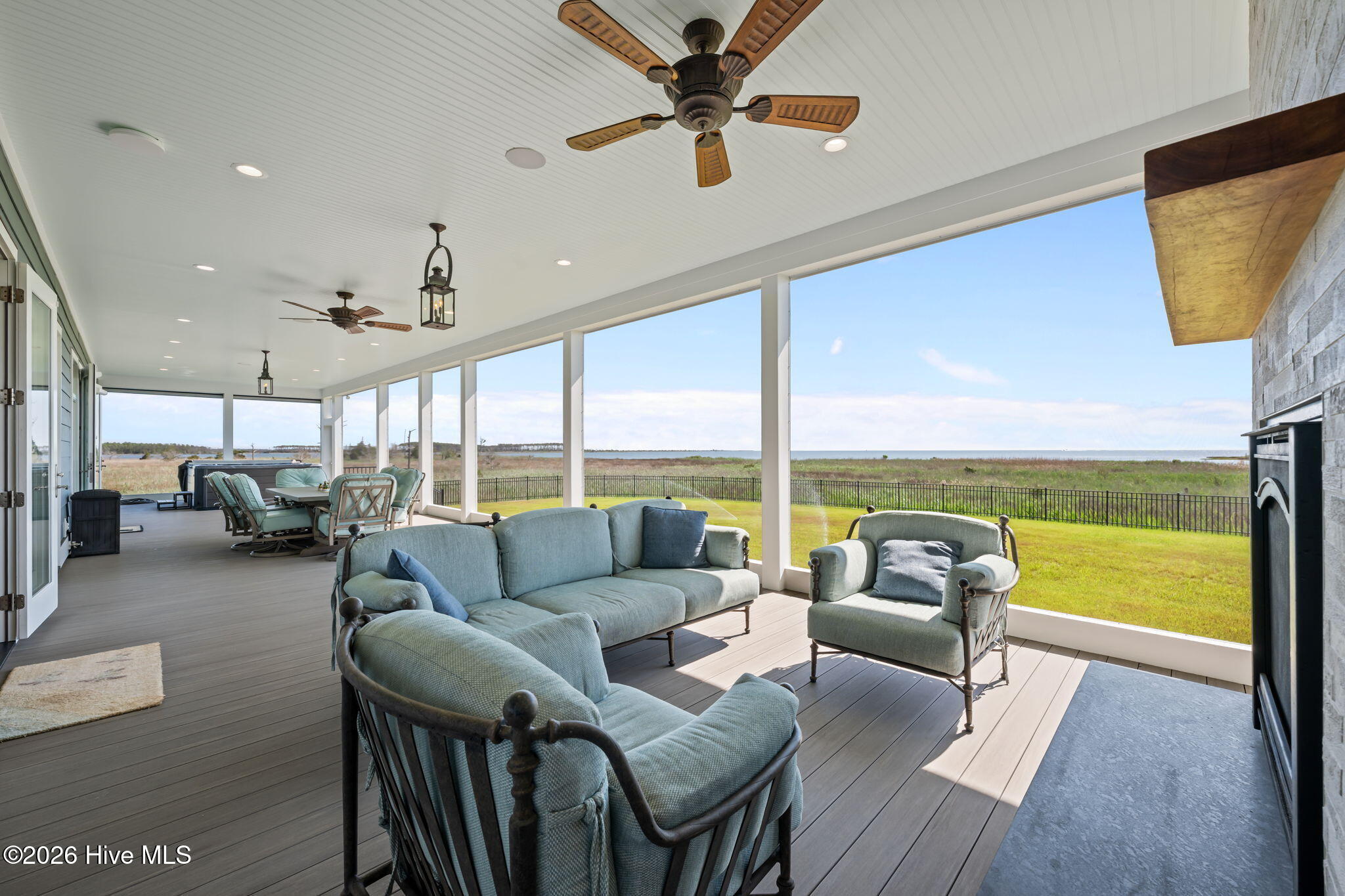 76 Soundside Drive,Oriental