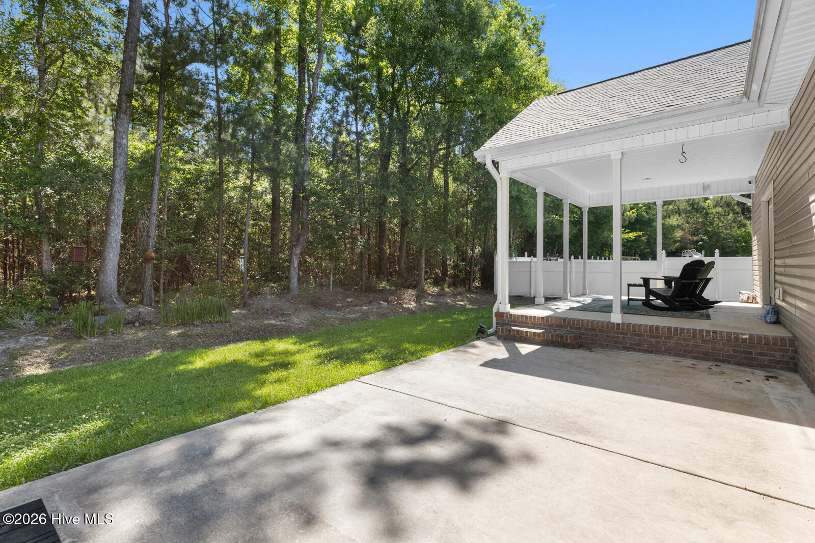 402 King Richard Court,Jacksonville