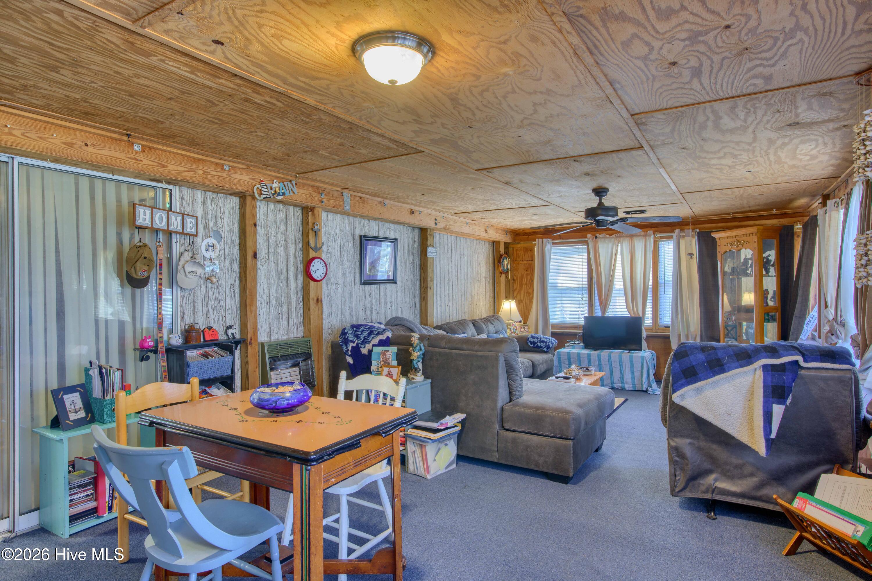 100551309 | Photo 13