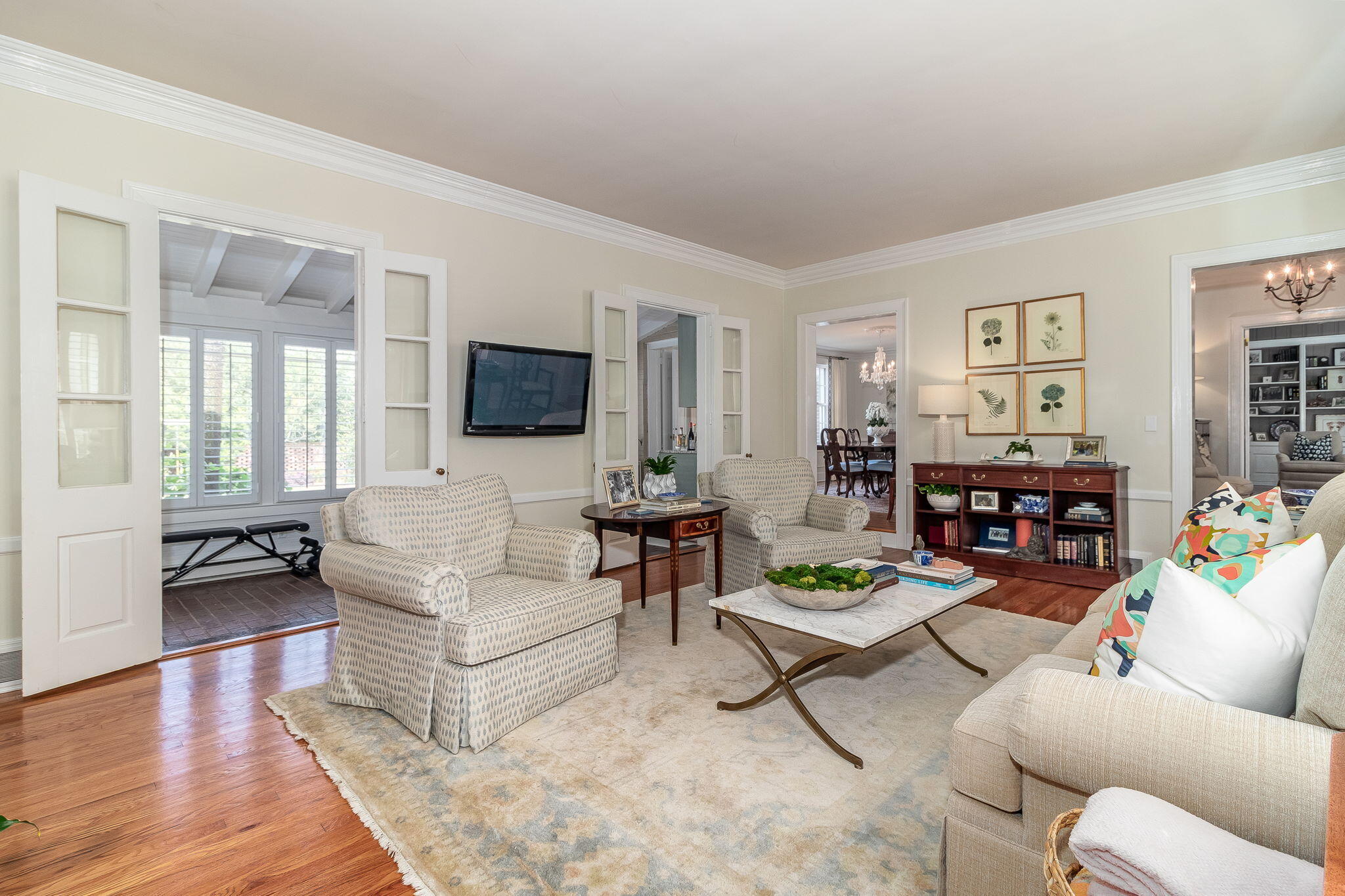 18-web-or-mls-2421 WALTON WAY ©--10
