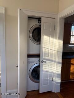 100548775 | Photo 24