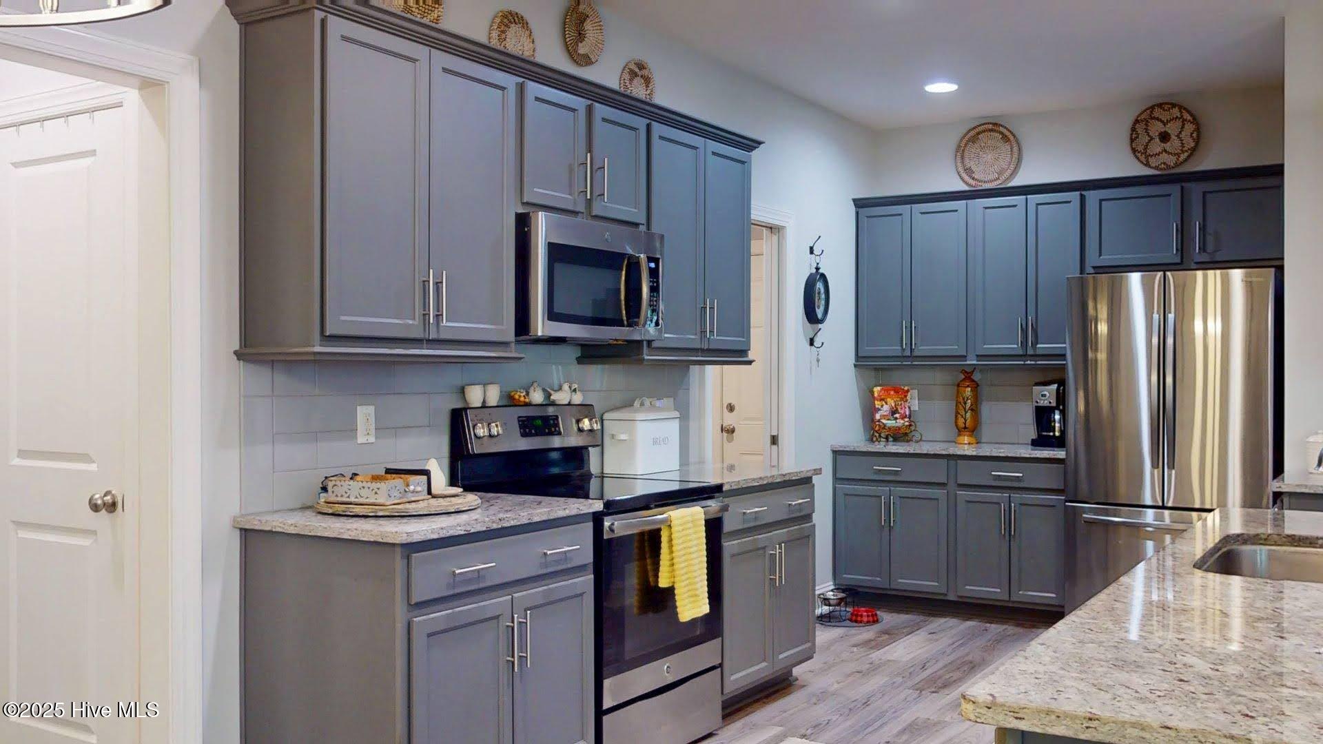 100550160 | Photo 18