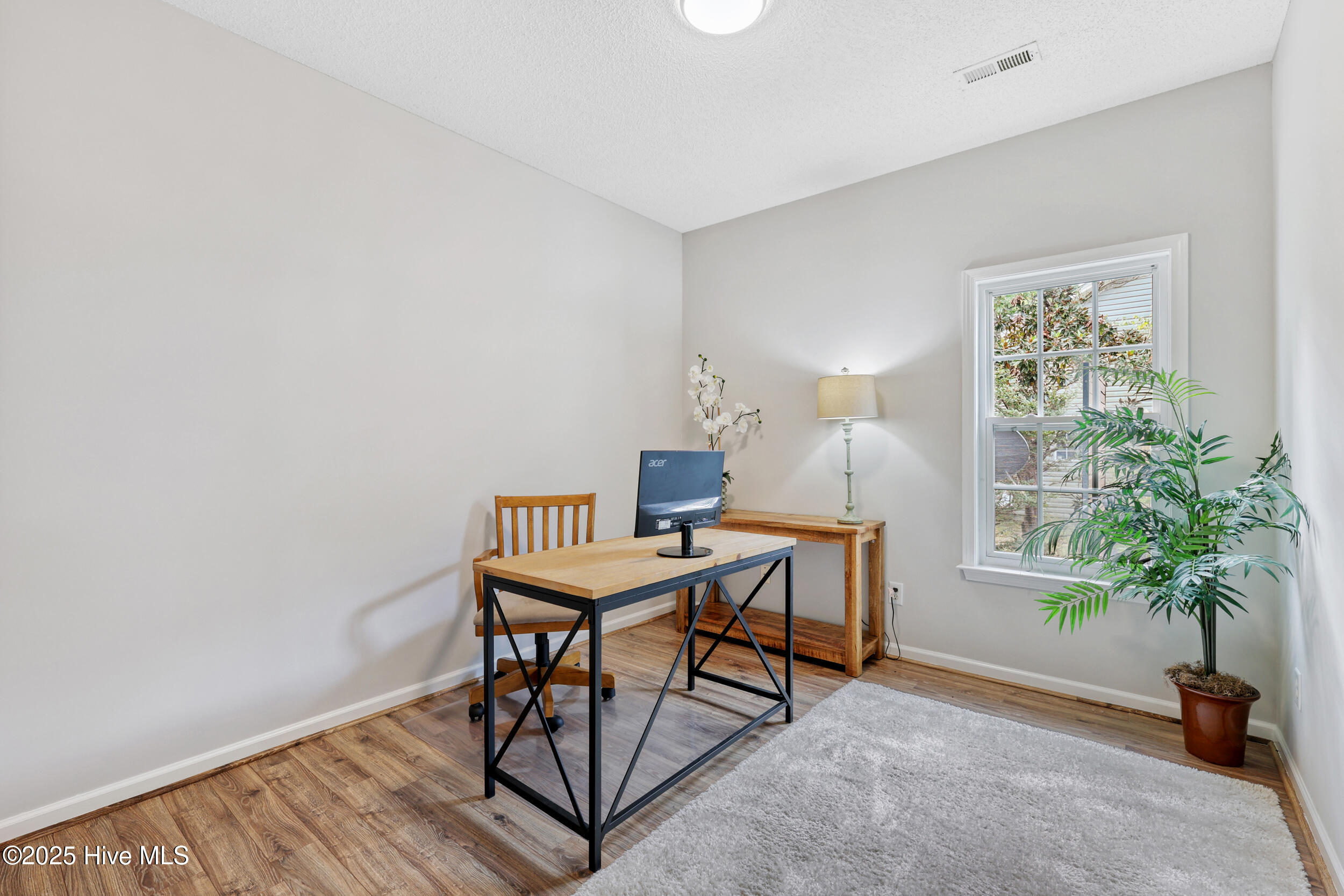 100533187 | Photo 20