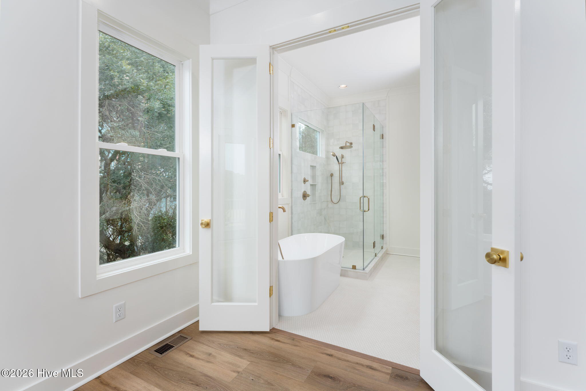 100 Peregrine Court, Surf City, NC 28445 – photo 21: bathroom-03a
