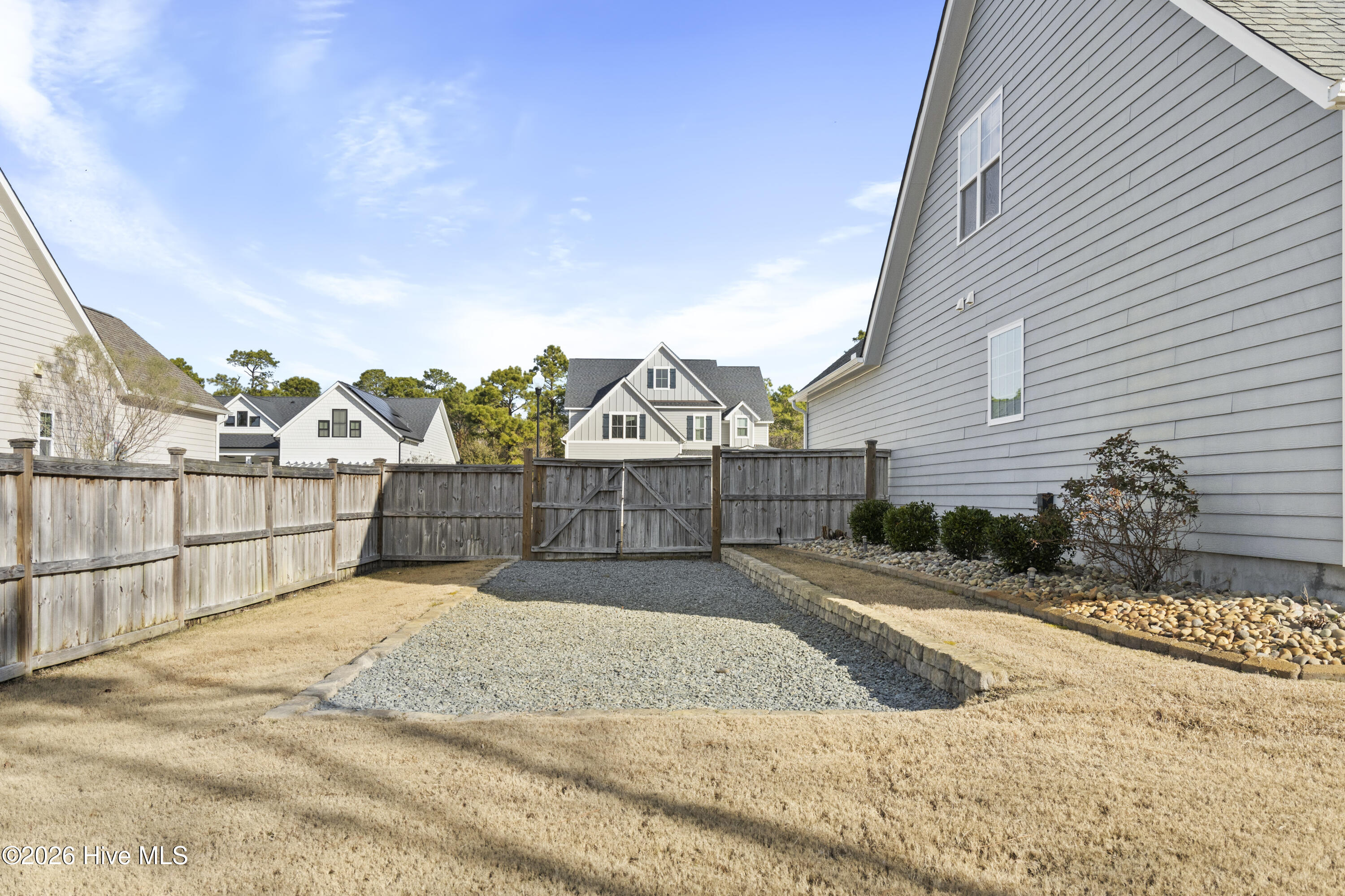 100552467 | Photo 59