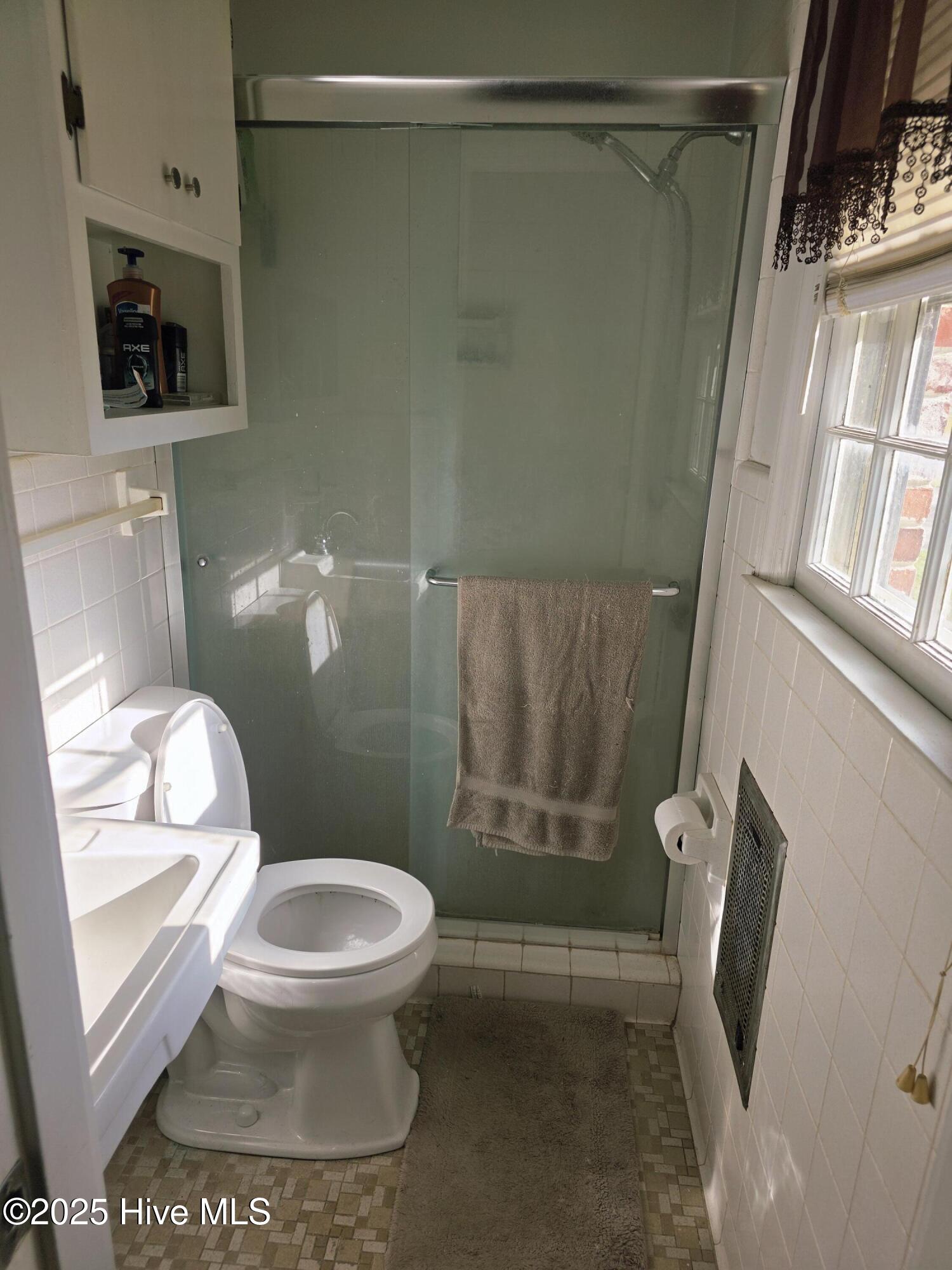 100542999 | Photo 20